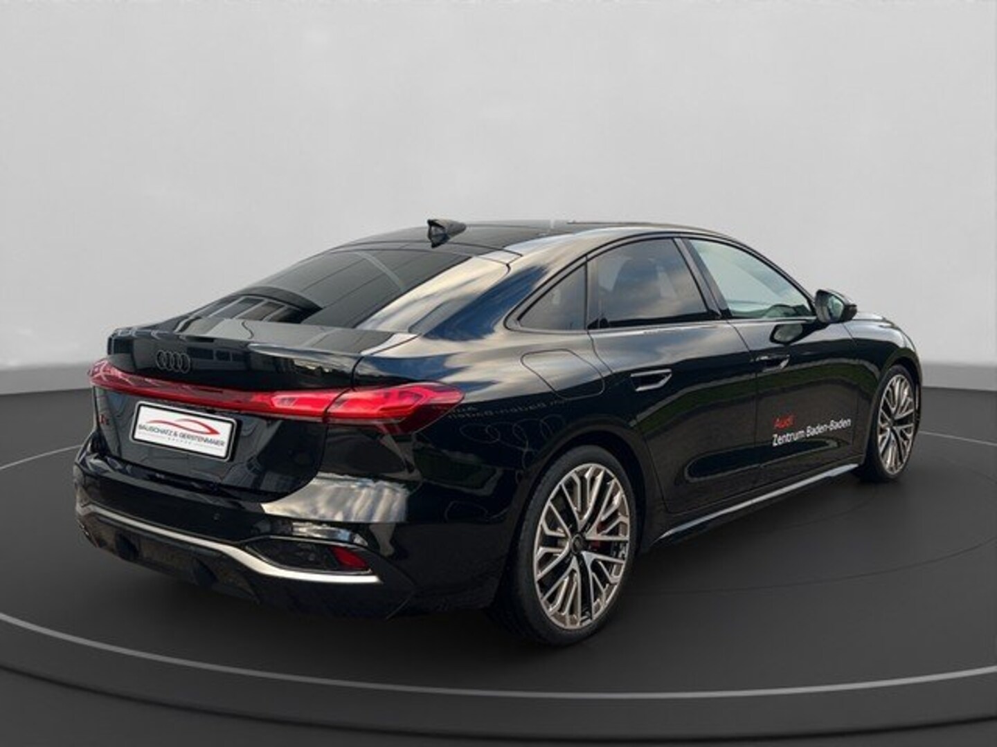 Bild über Audi A5 Limousine TDI quattro 150 kW S tronic - für weitere Informationen kontaktieren Sie den Audi Partner
