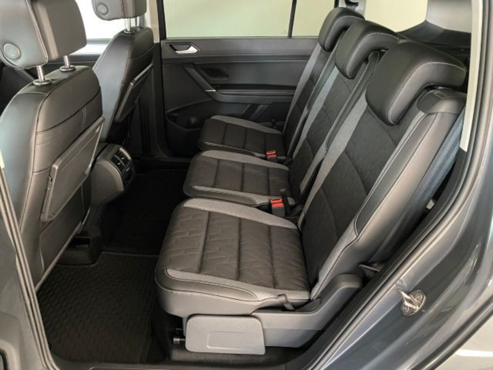 Volkswagen Touran – Bild 14