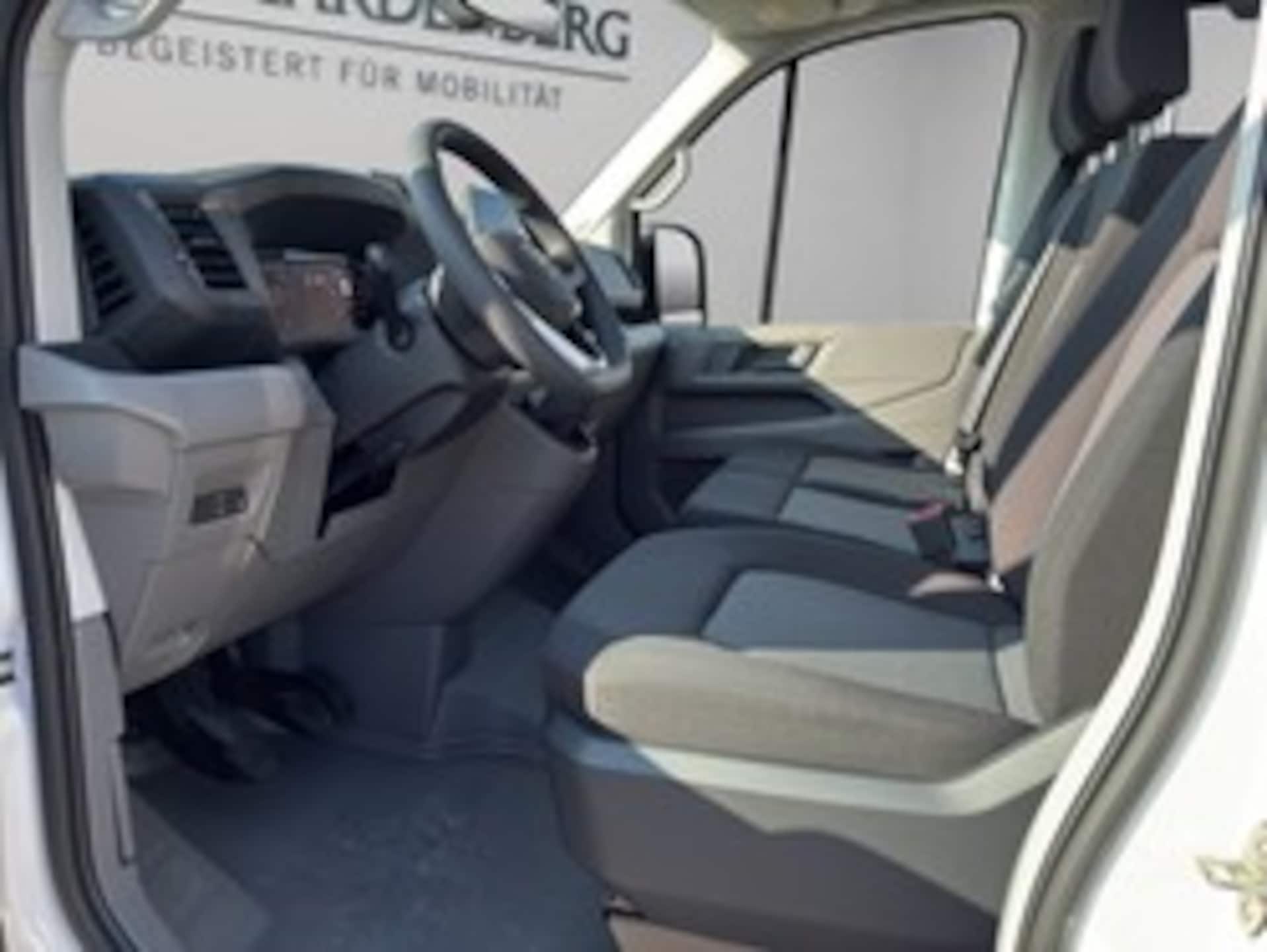 Volkswagen Crafter Doppelkabine mittlerer Radstand