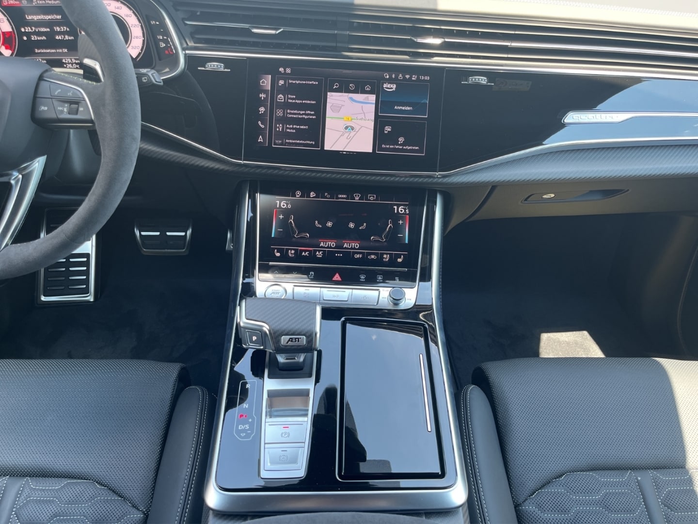 Bild über Audi RS Q8 SUV TFSI quattro 471 kW tiptronic - für weitere Informationen kontaktieren Sie den Audi Partner