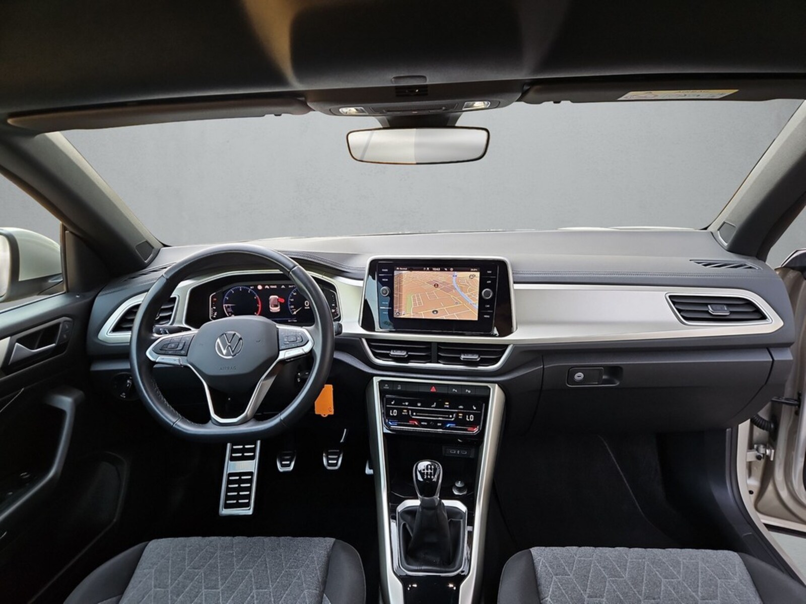 Volkswagen T-Roc Cabriolet – Bild 8