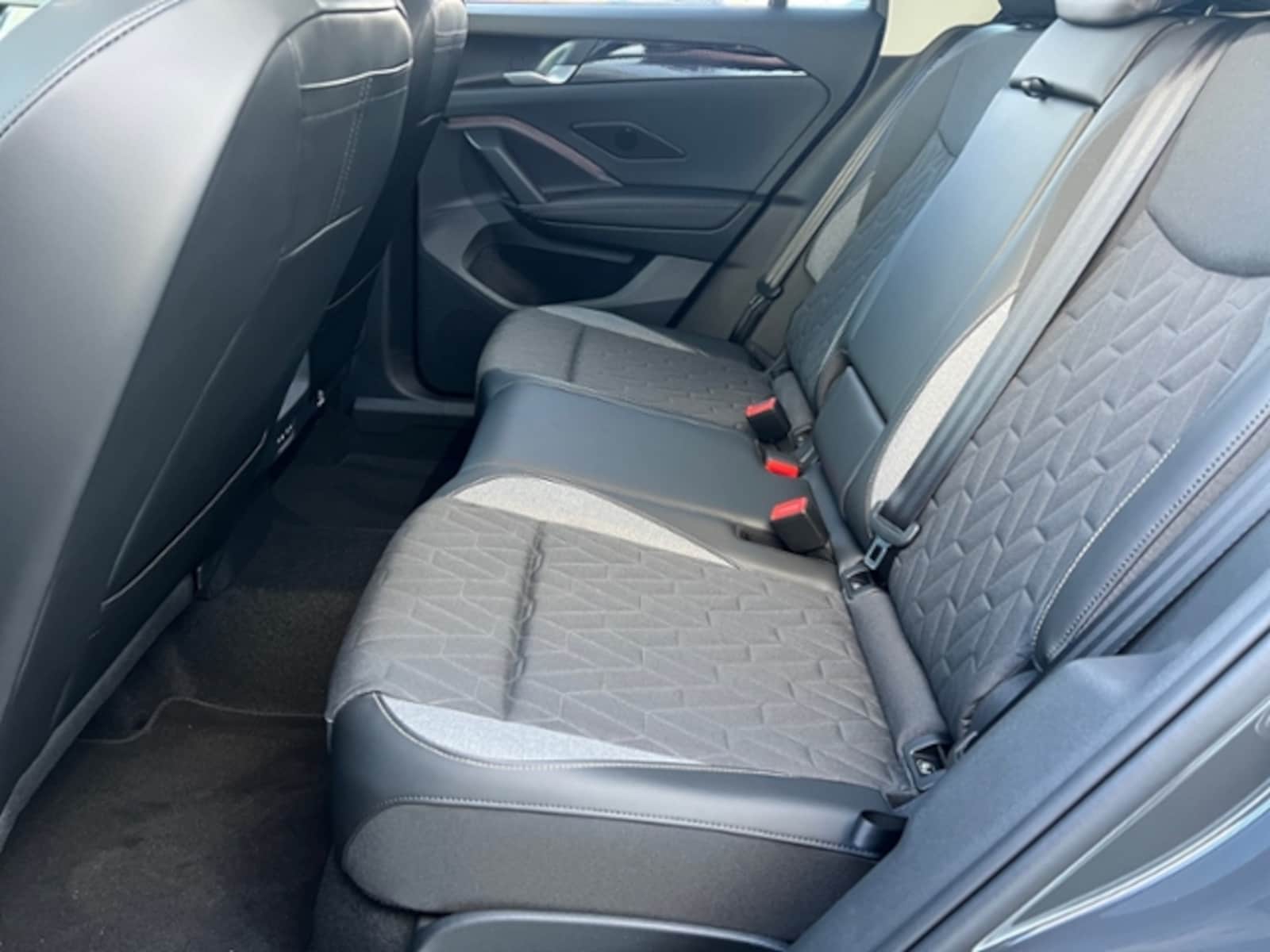 Volkswagen Tiguan – Bild 14