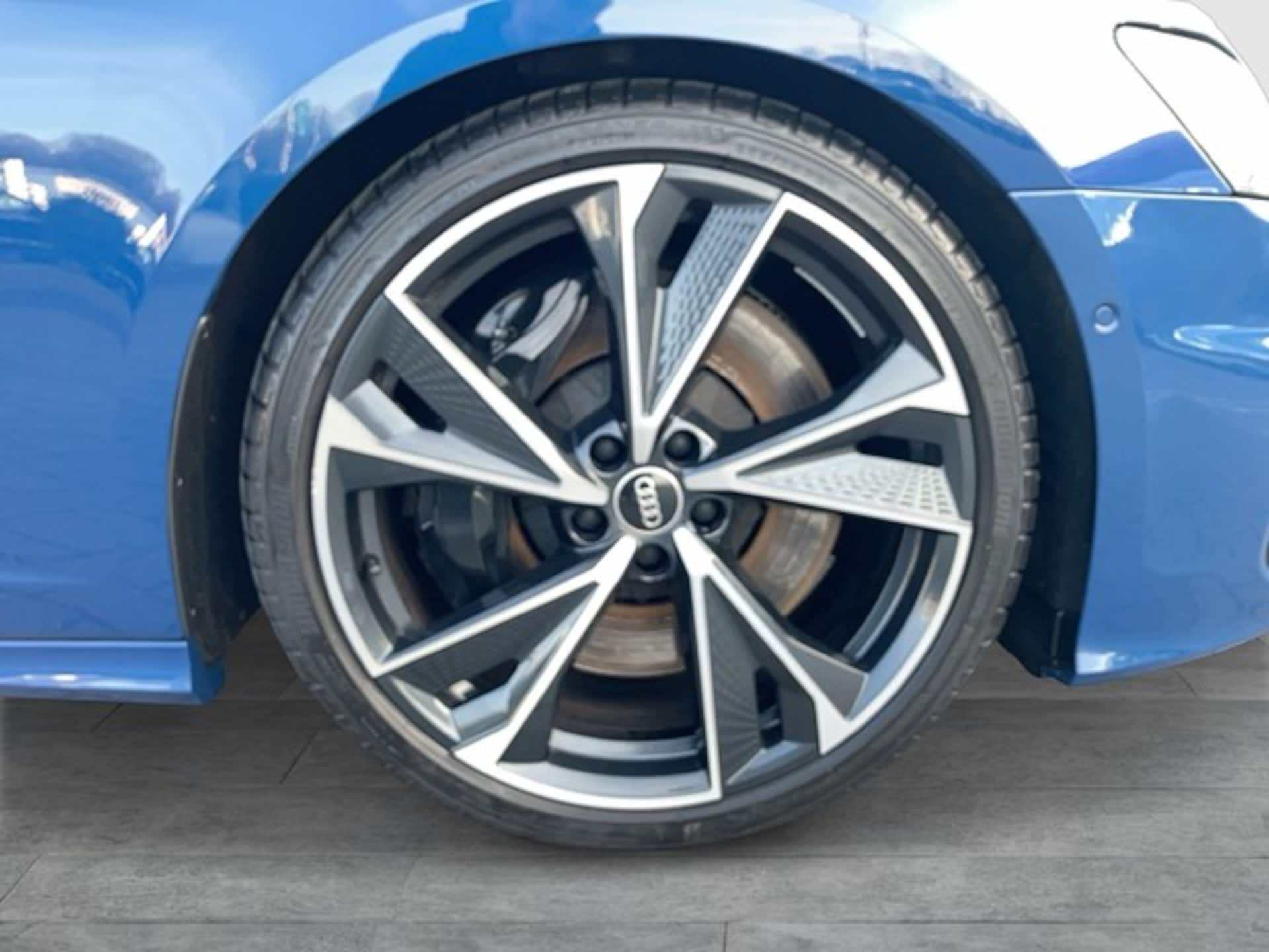 Audi S6 Avant