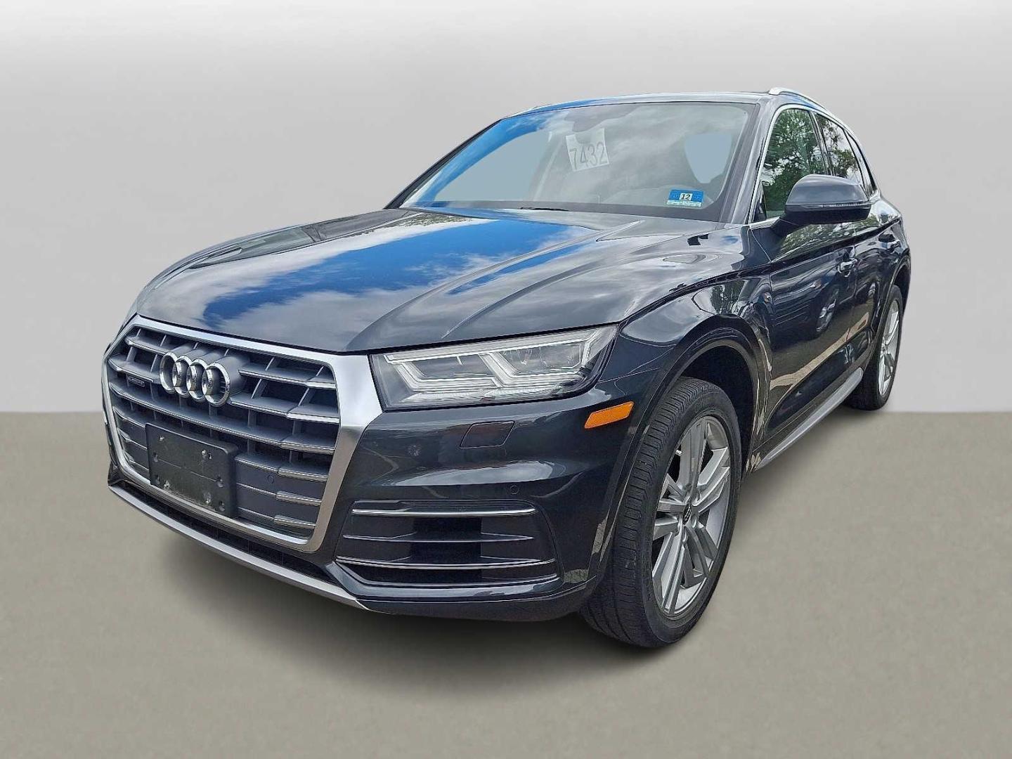 2018 Audi Q5 2.0T quattro S tronic Premium Plus's photo