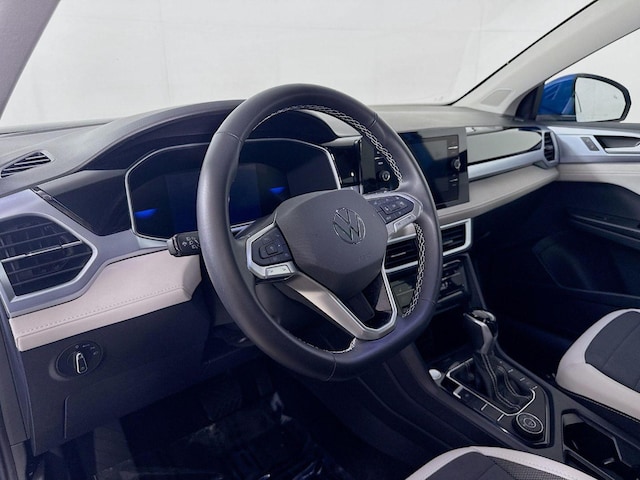 2025 Volkswagen Taos