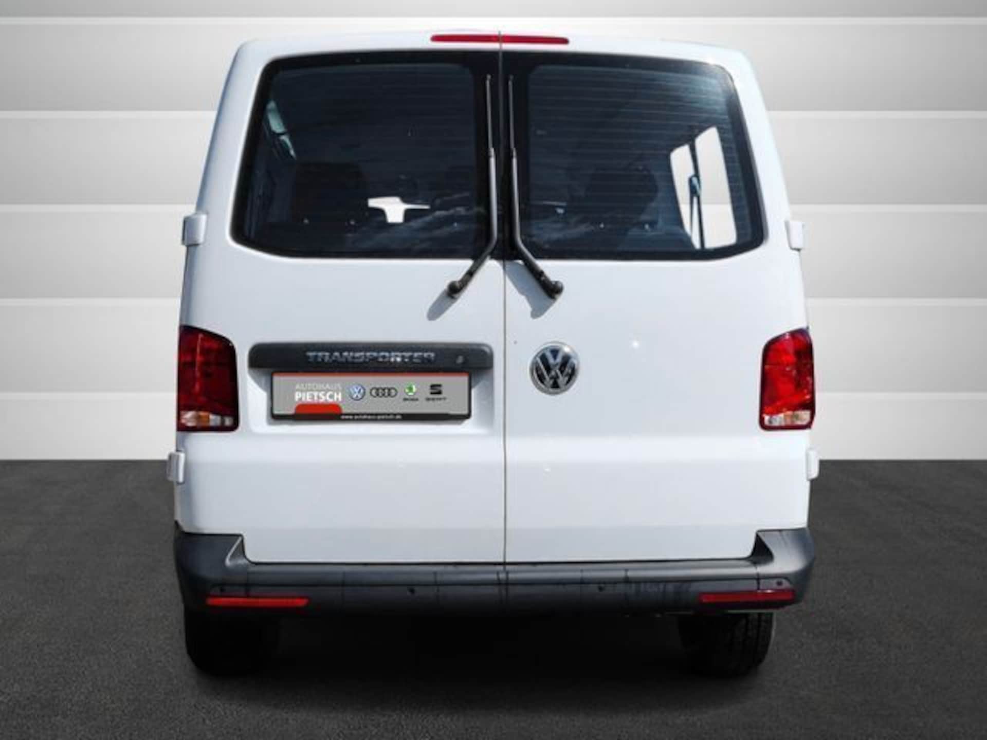 Volkswagen T6.1 Transporter Kombi langer Radstand