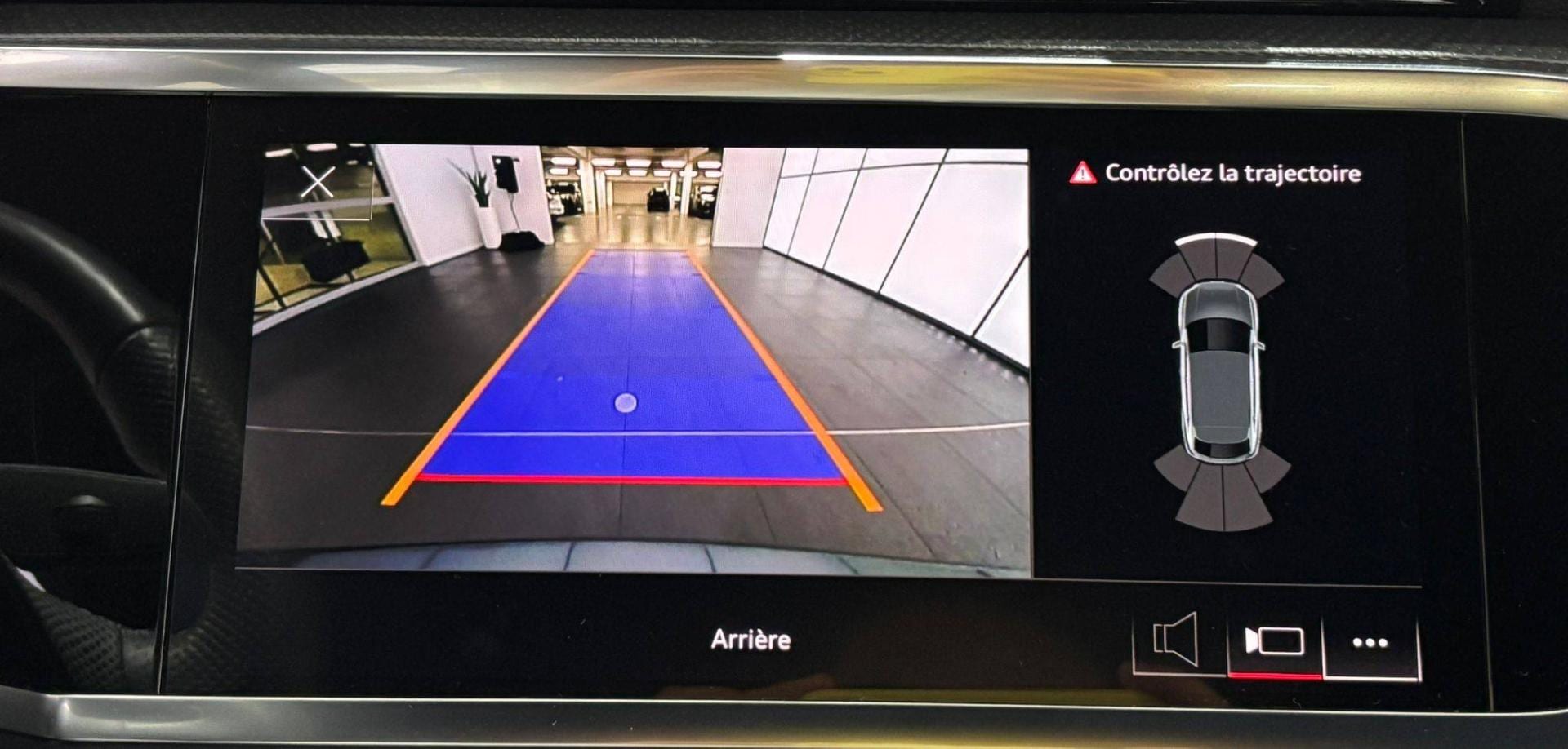 Image about Audi Q3 Sportback TFSI e S line 45 TFSI e 180 kW (245 ch) S tronic