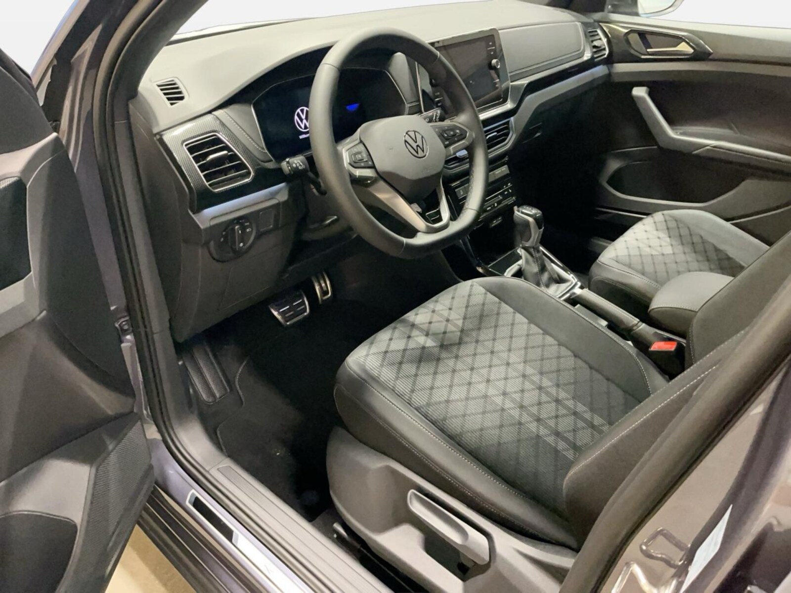 Volkswagen T-Cross – Bild 8