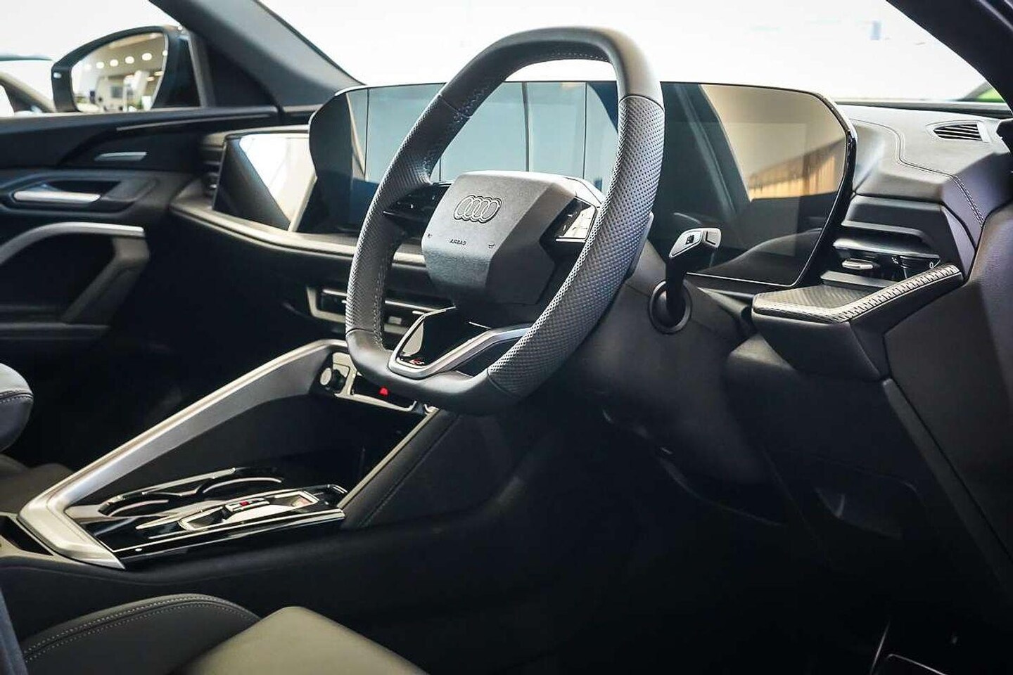 Image about Audi Q5 SUV TFSI quattro 200 kW sport