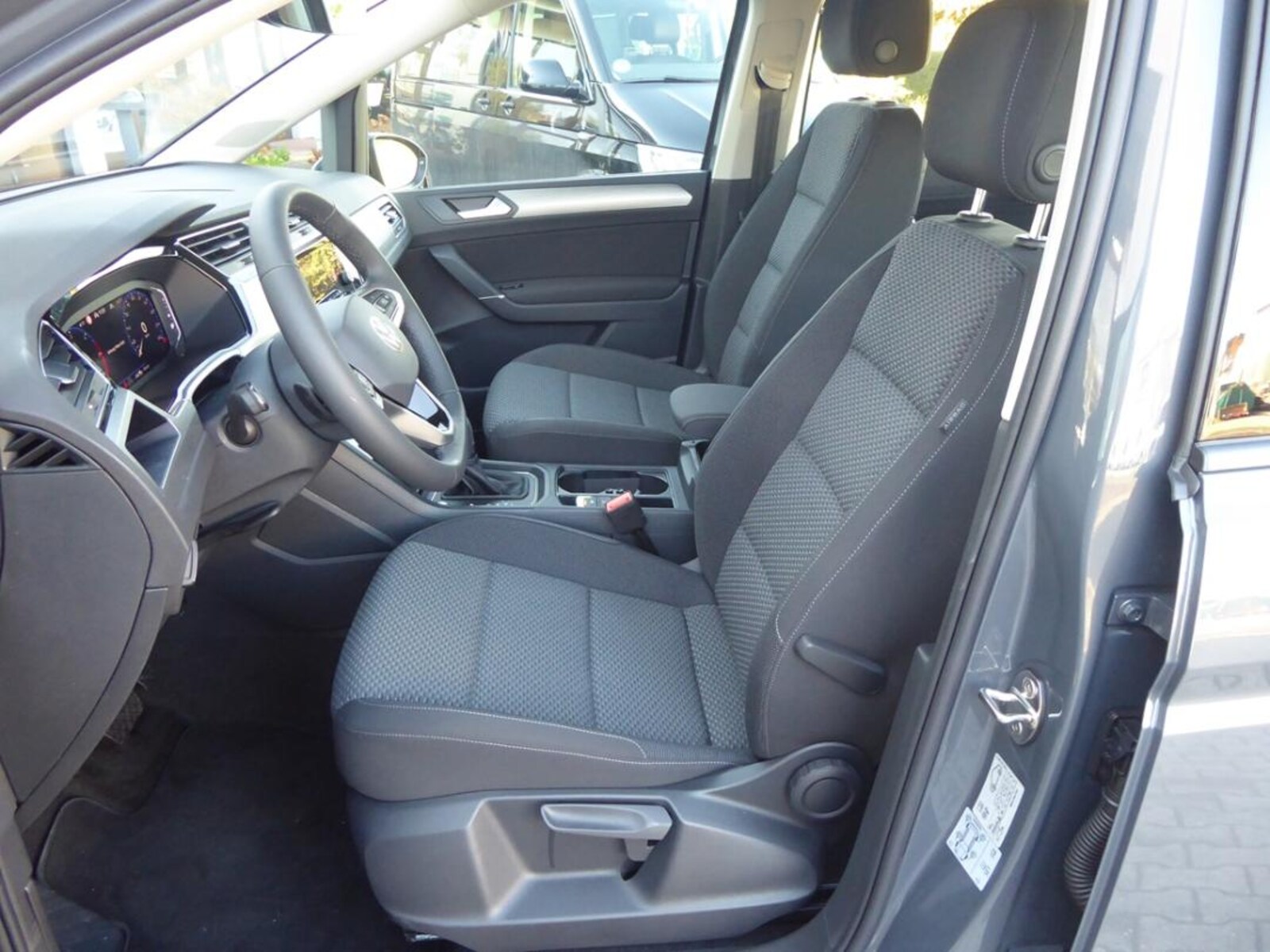 Volkswagen Touran – Bild 4