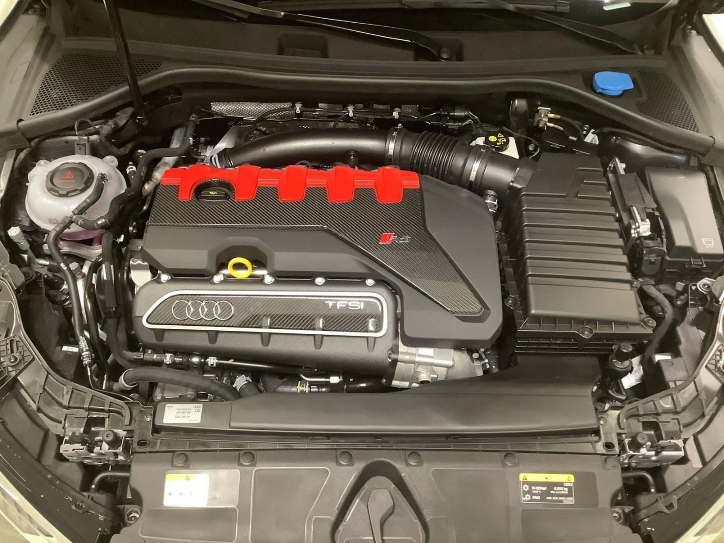 Bild über Audi RS 3 Sportback TFSI quattro S tronic - für weitere Informationen kontaktieren Sie den Audi Partner