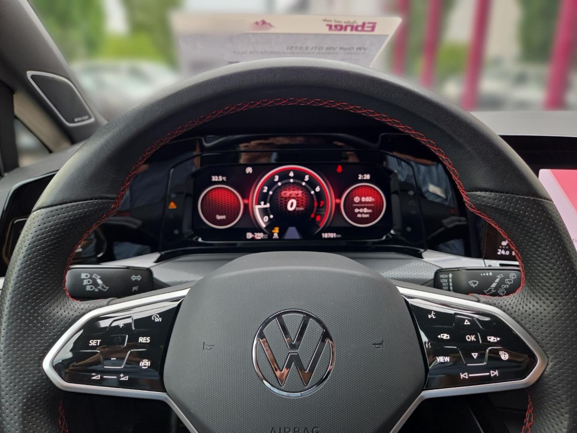 Volkswagen Golf GTI