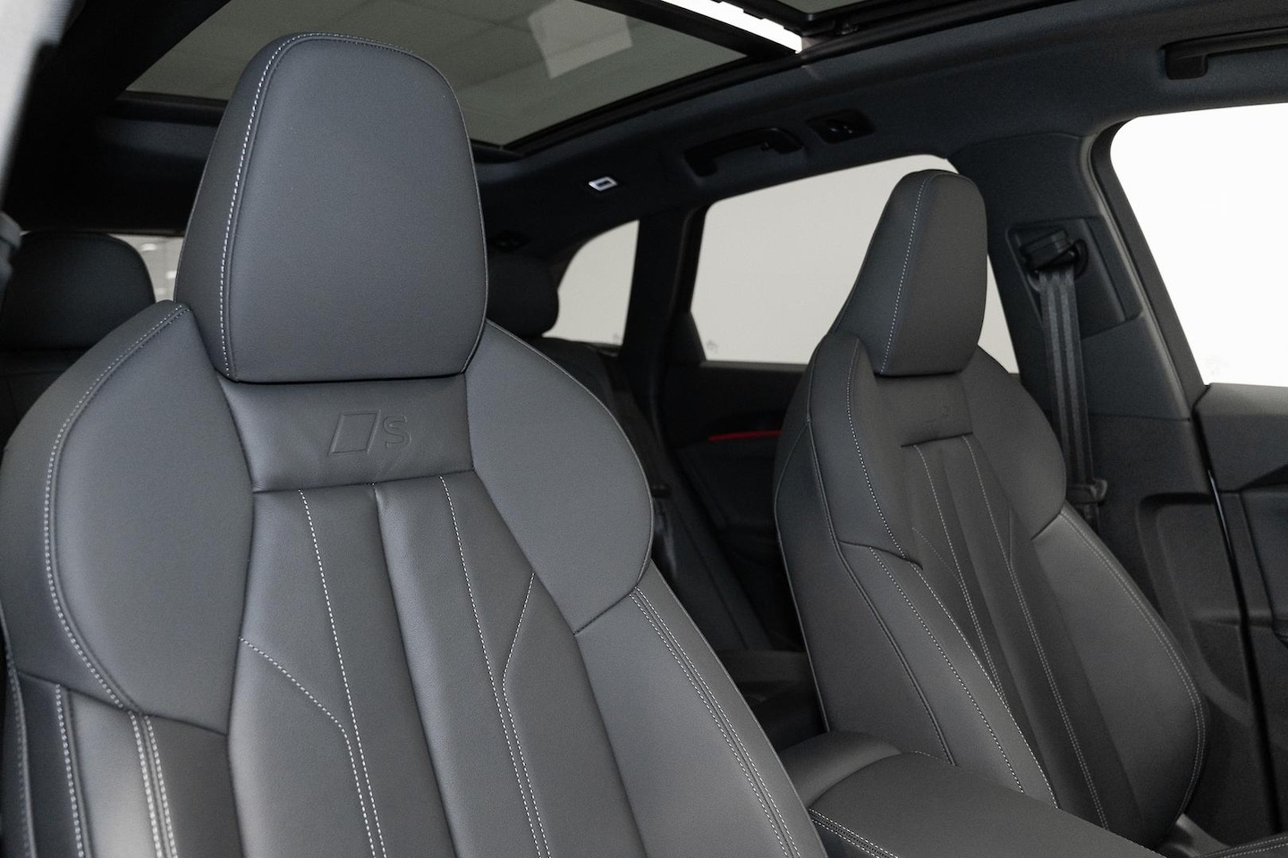 Image about Audi Q5 SUV TDI quattro 150 kW sport