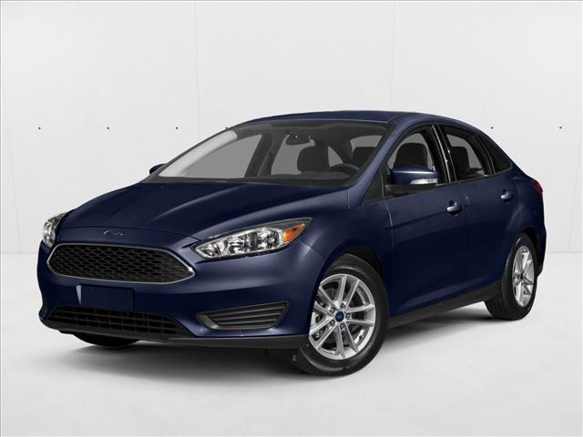 2017 Ford Focus Sedan SEL's photo