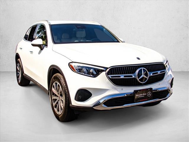 2025 Mercedes-Benz GLC 300