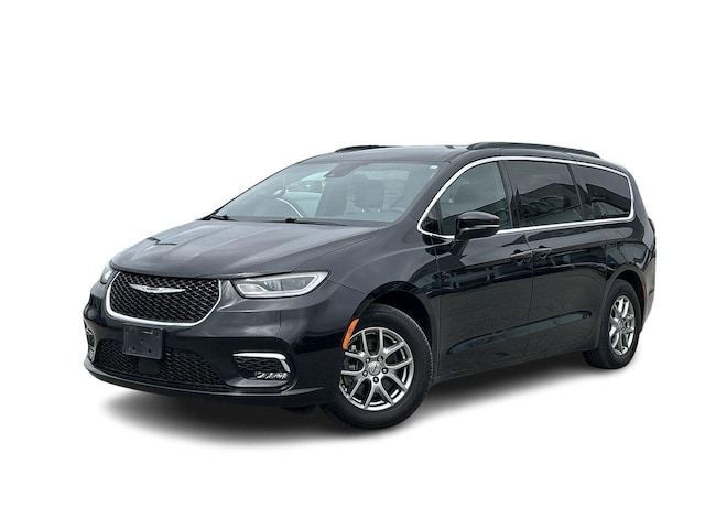Photo of 2022 Chrysler Pacifica 
