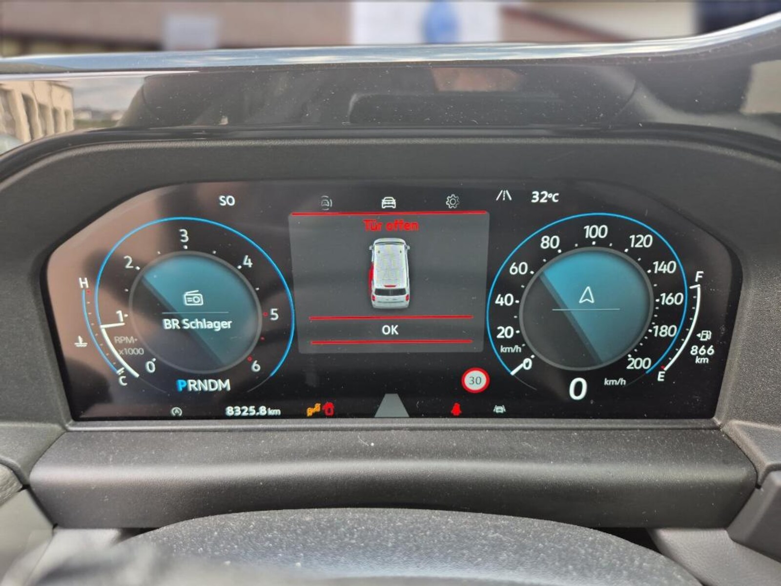 Volkswagen Caravelle – Bild 13