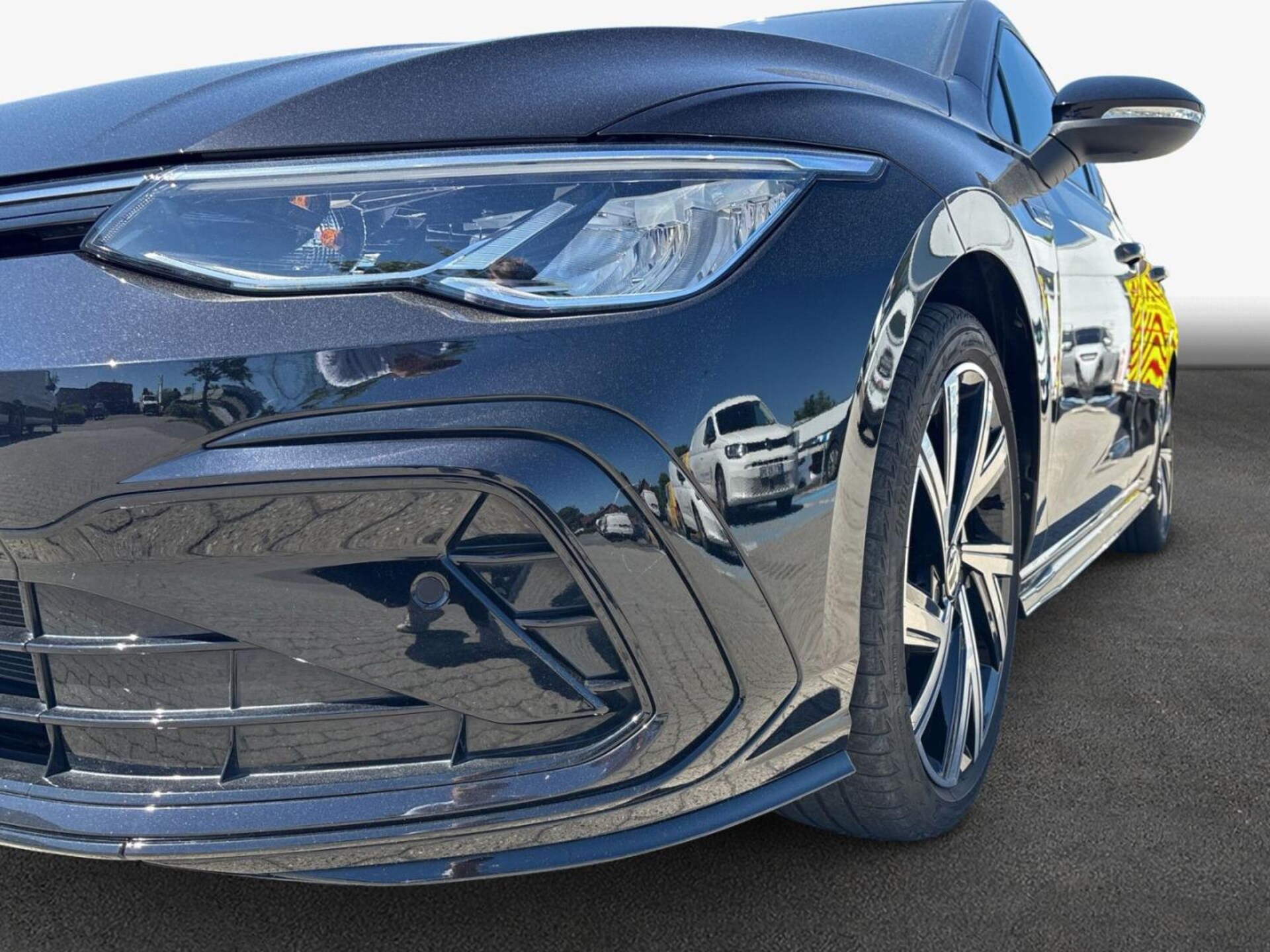 Volkswagen Golf R-Line