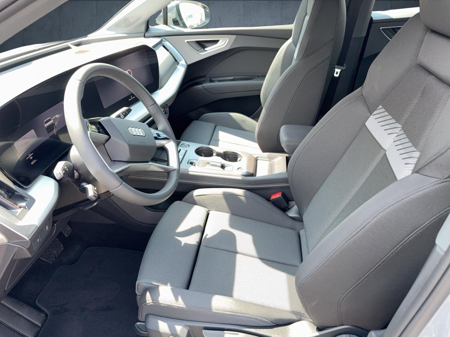 Bild über Audi Q4 SUV e-tron e-tron 150 kW - für weitere Informationen kontaktieren Sie den Audi Partner