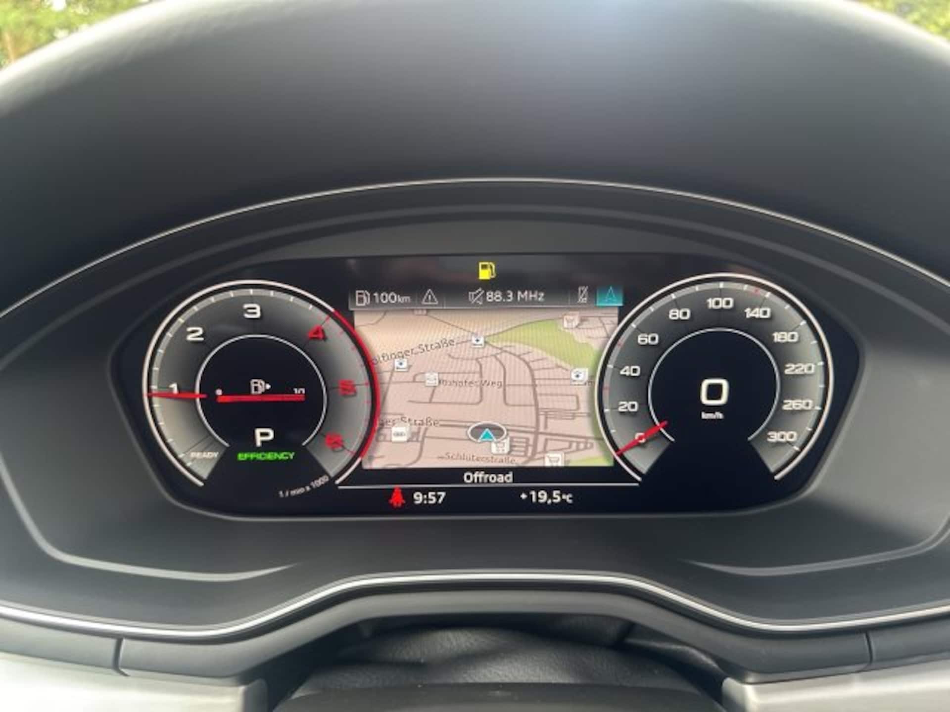 Audi A4 Avant S line