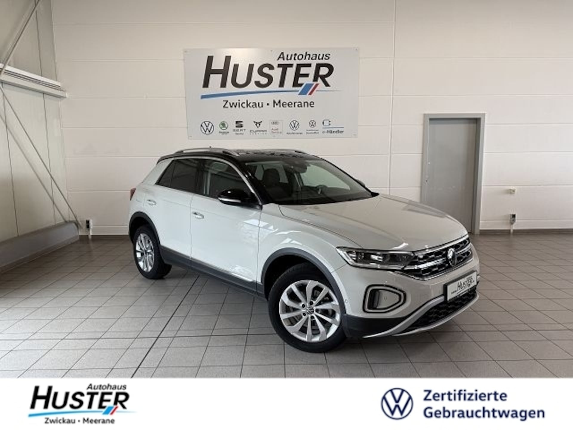 Volkswagen T-Roc — Volkswagen T-Roc 1.0 TSI**STHZ,NAVI,ACC**