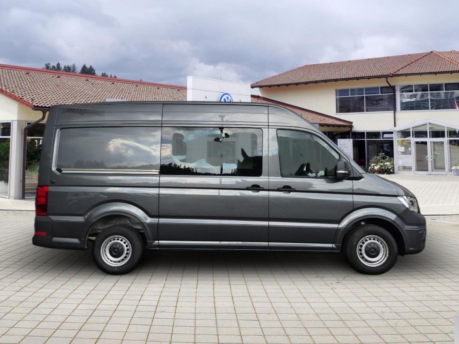 Volkswagen Crafter Kasten mittlerer Radstand – Bild 5