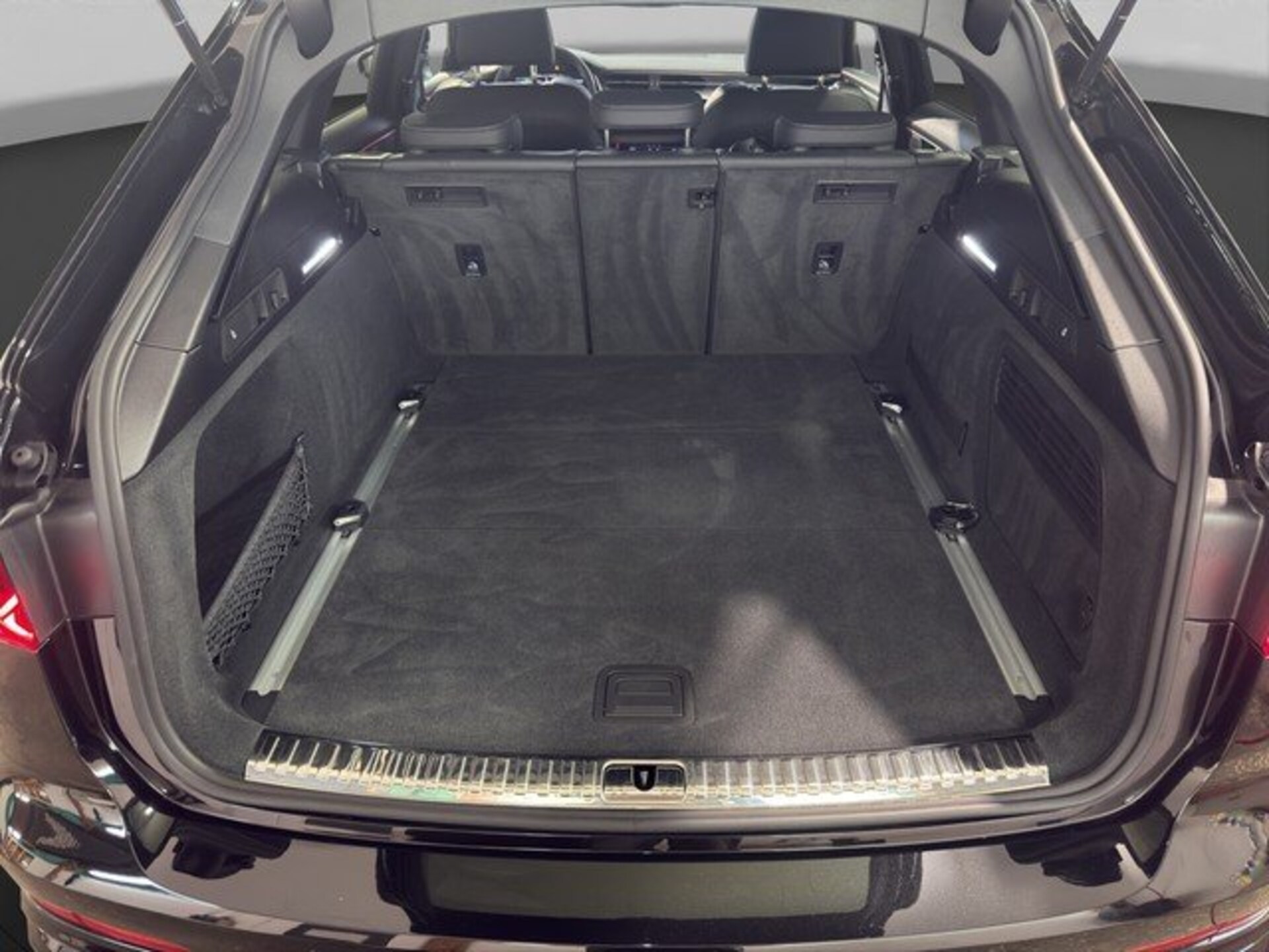 Audi S6 Avant