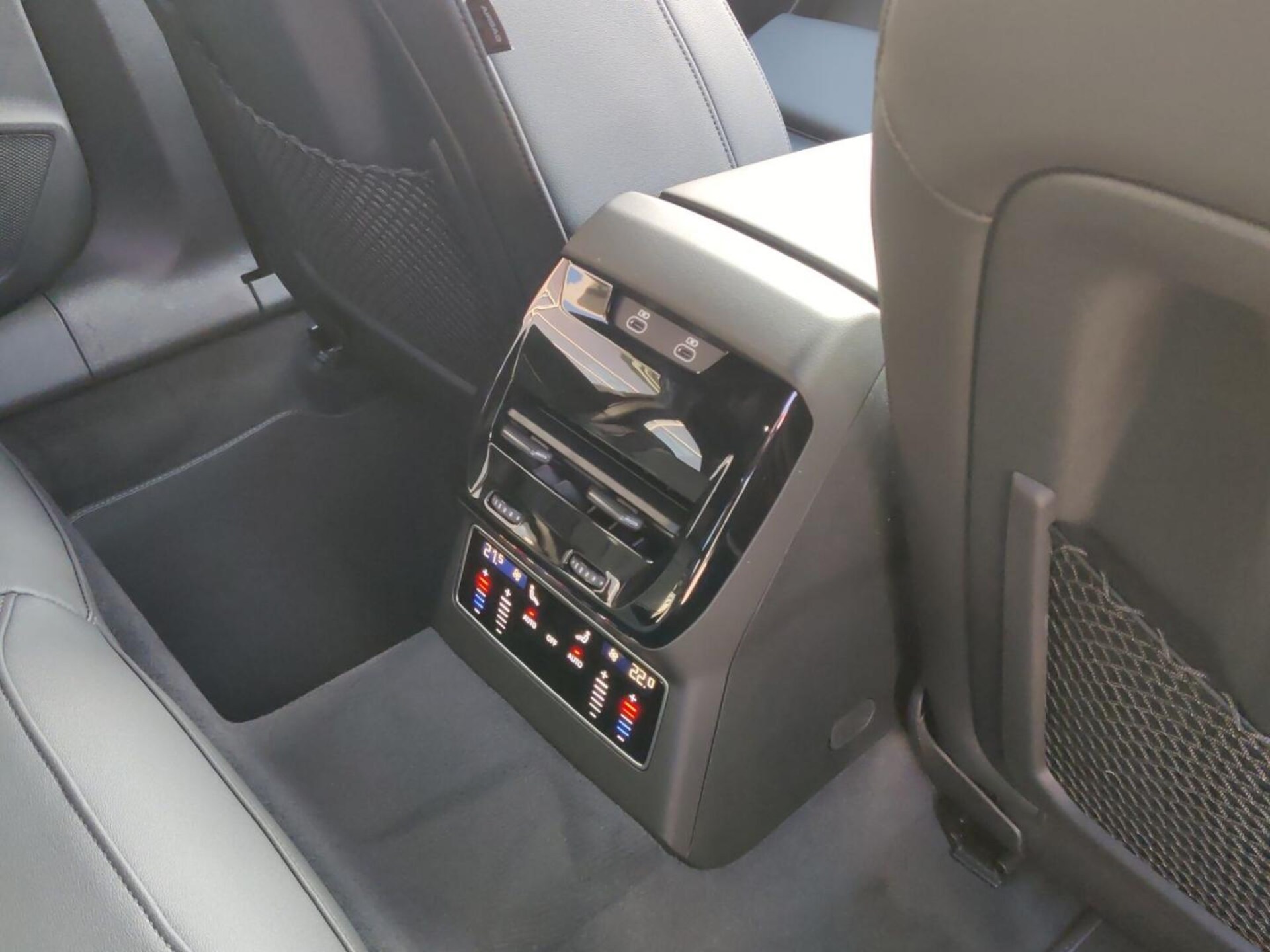 Audi A6 Avant edition one