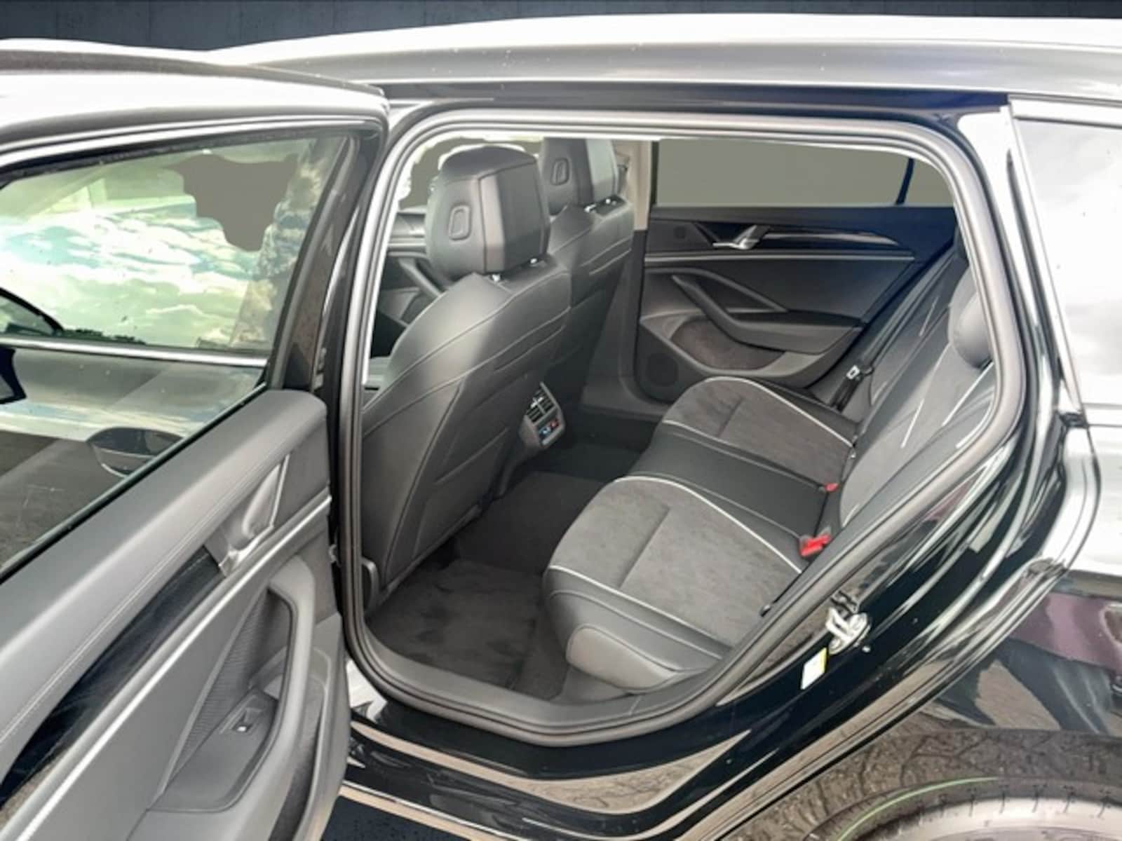 Volkswagen Passat – Bild 11