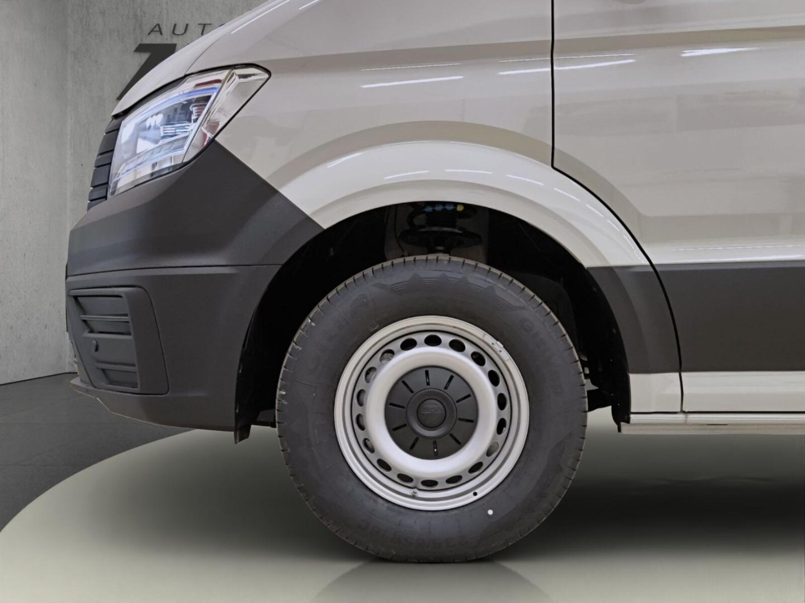 Volkswagen Crafter Kasten mittlerer Radstand – Bild 8