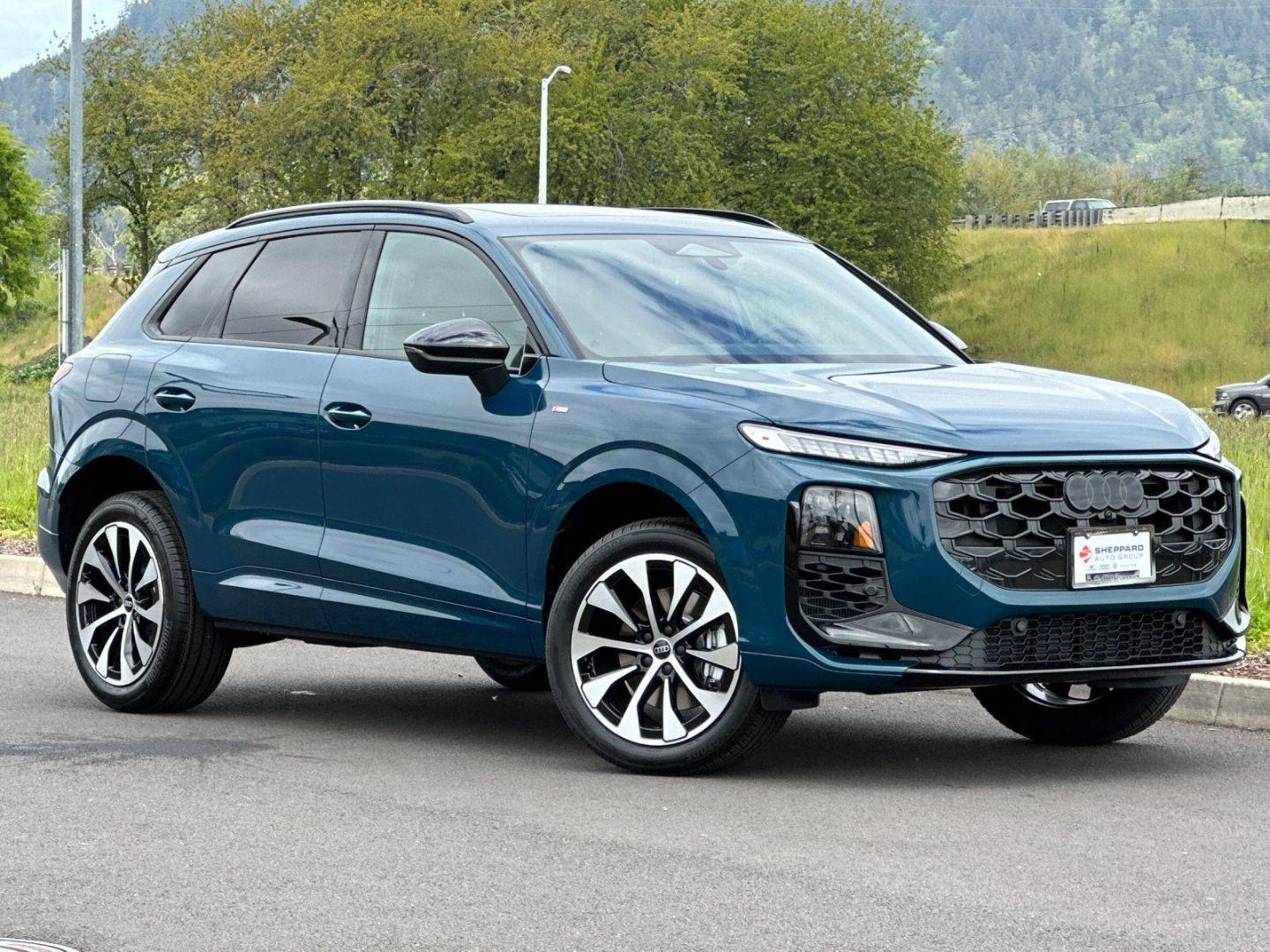 2026 Audi Q3 S line quattro's photo