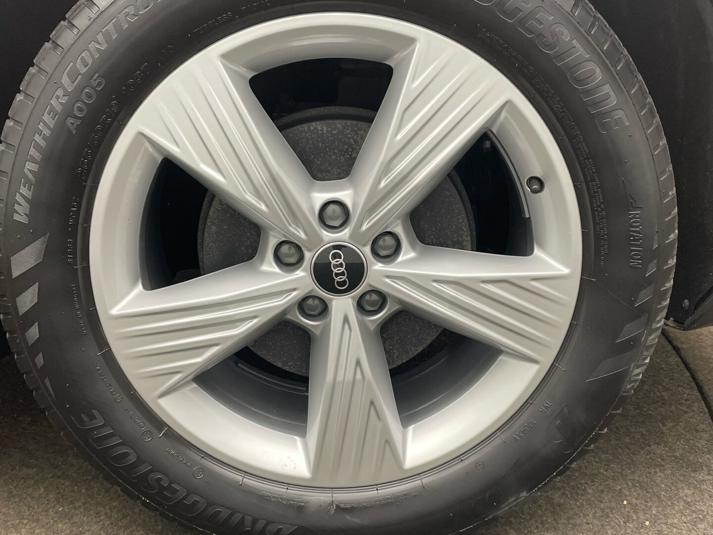 Image about Audi Q4 e-tron 40 e-tron