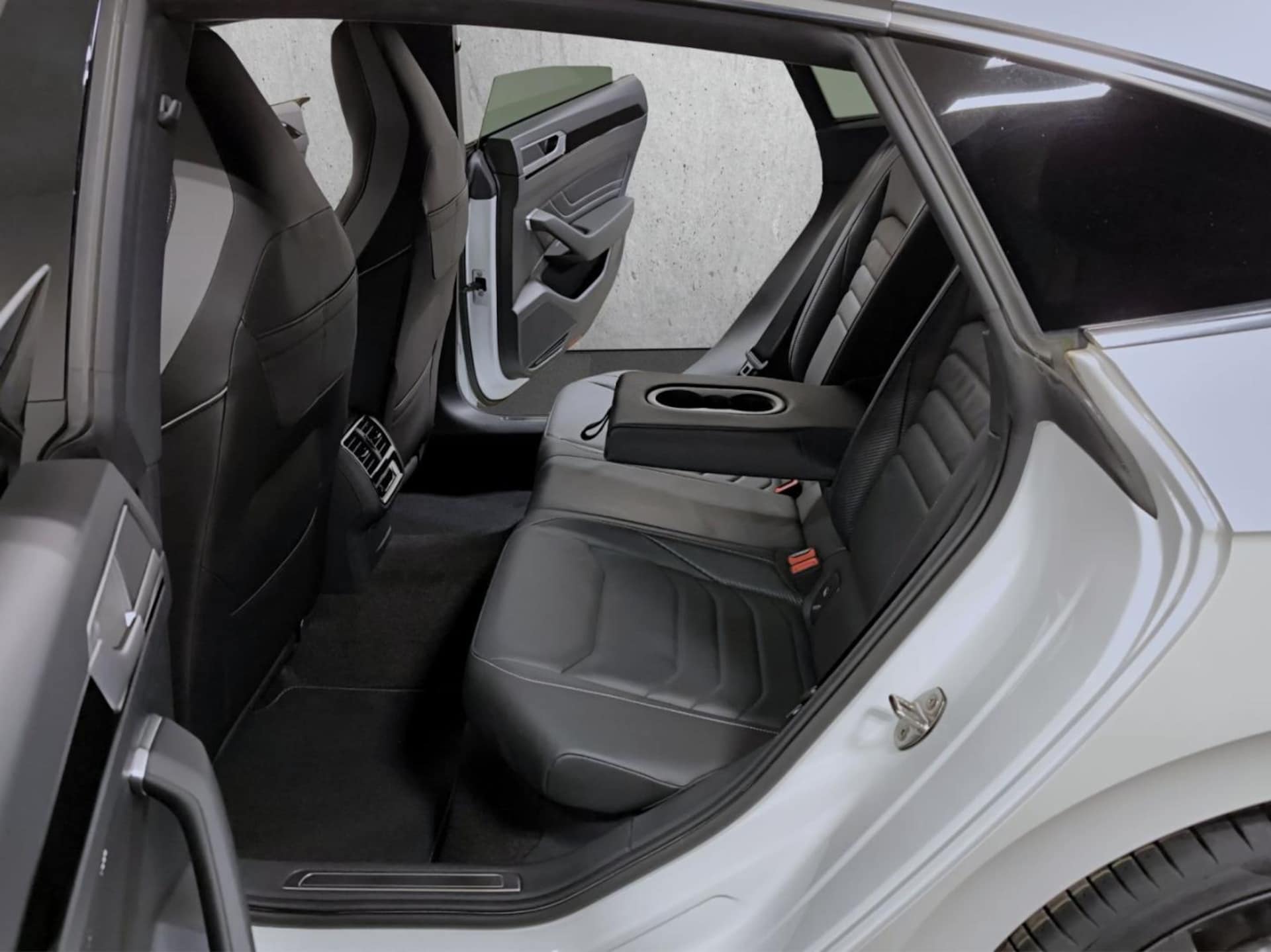 Volkswagen Arteon R-Line