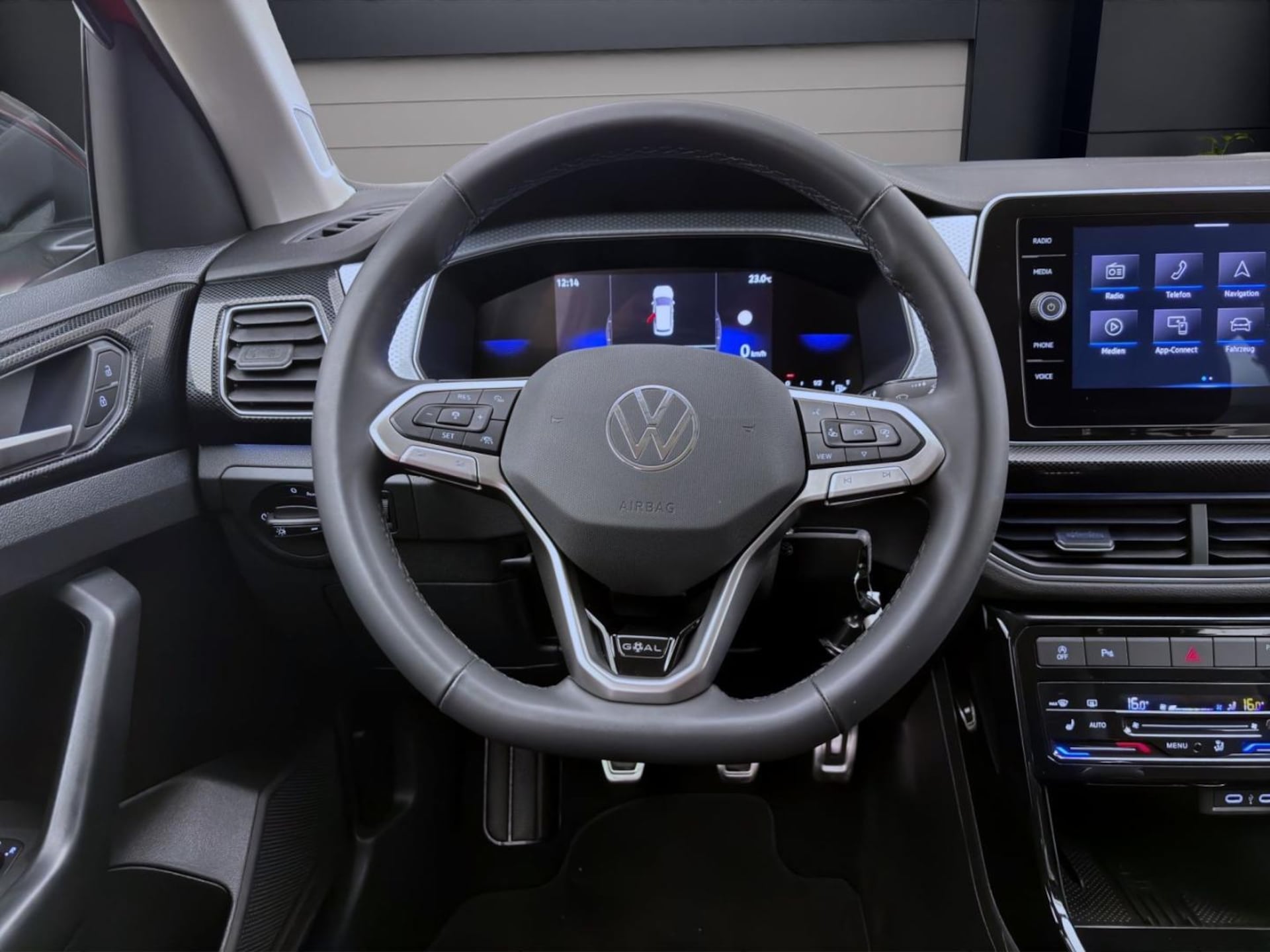 Volkswagen T-Cross Life