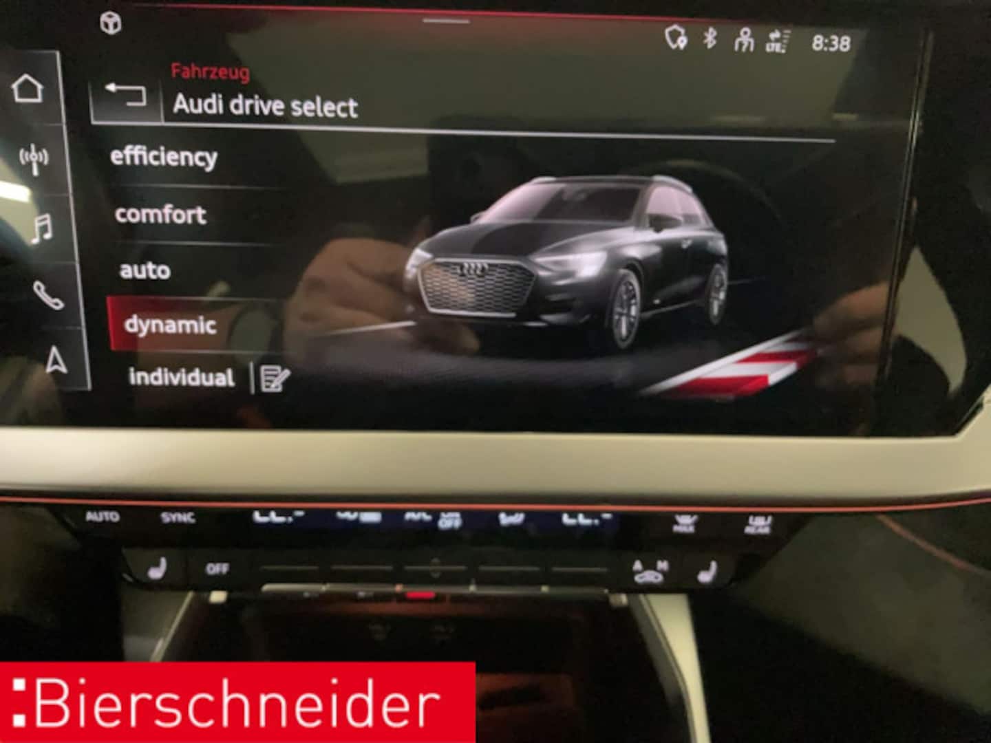Bild über Audi S3 Sportback TFSI quattro S tronic - für weitere Informationen kontaktieren Sie den Audi Partner