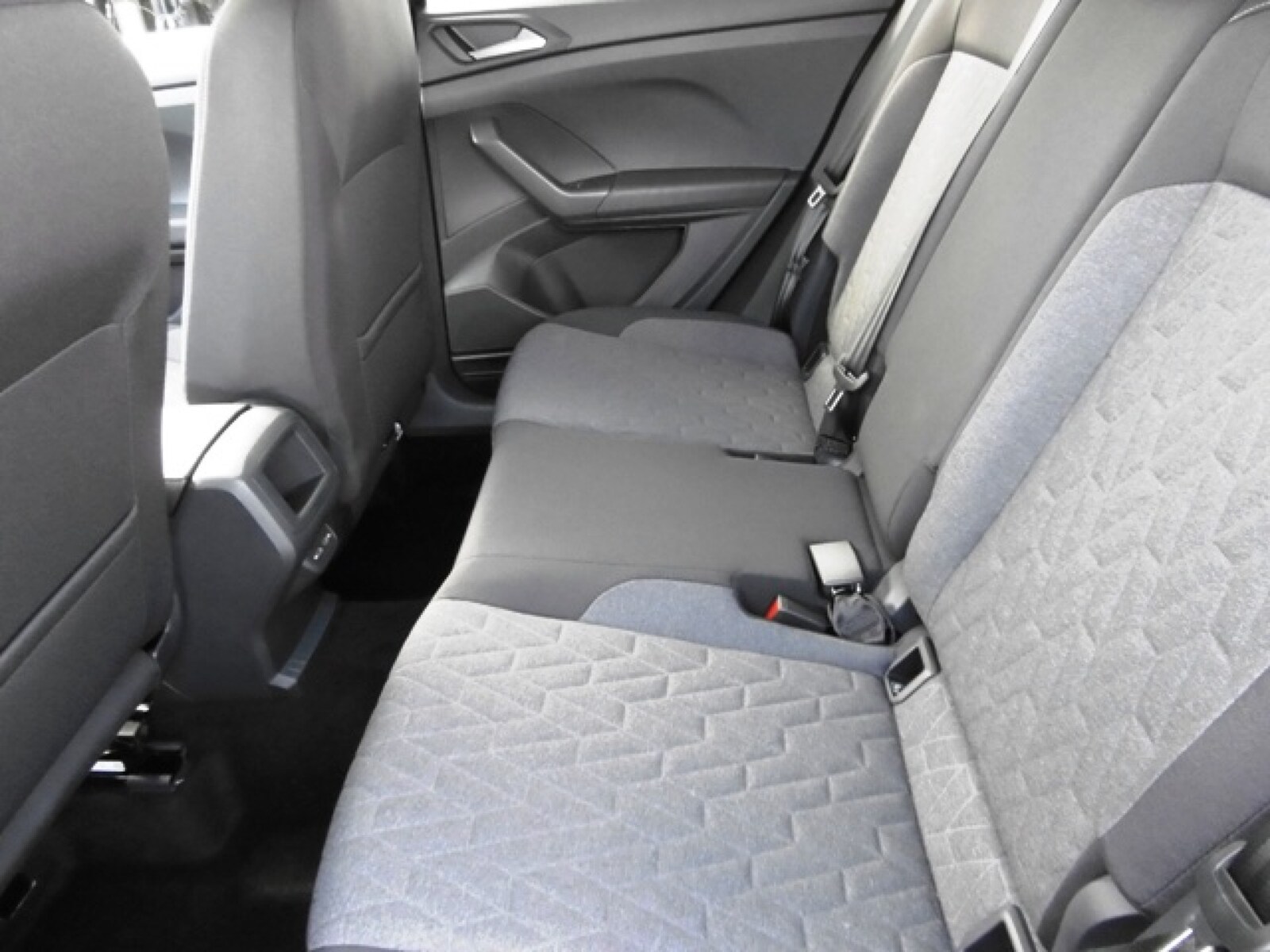 Volkswagen T-Cross – Bild 8