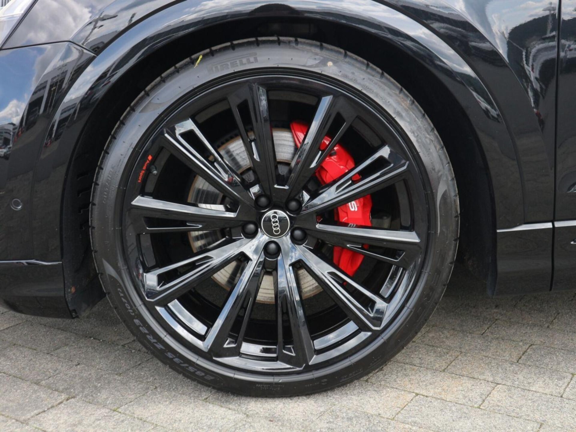 Audi SQ8 SUV
