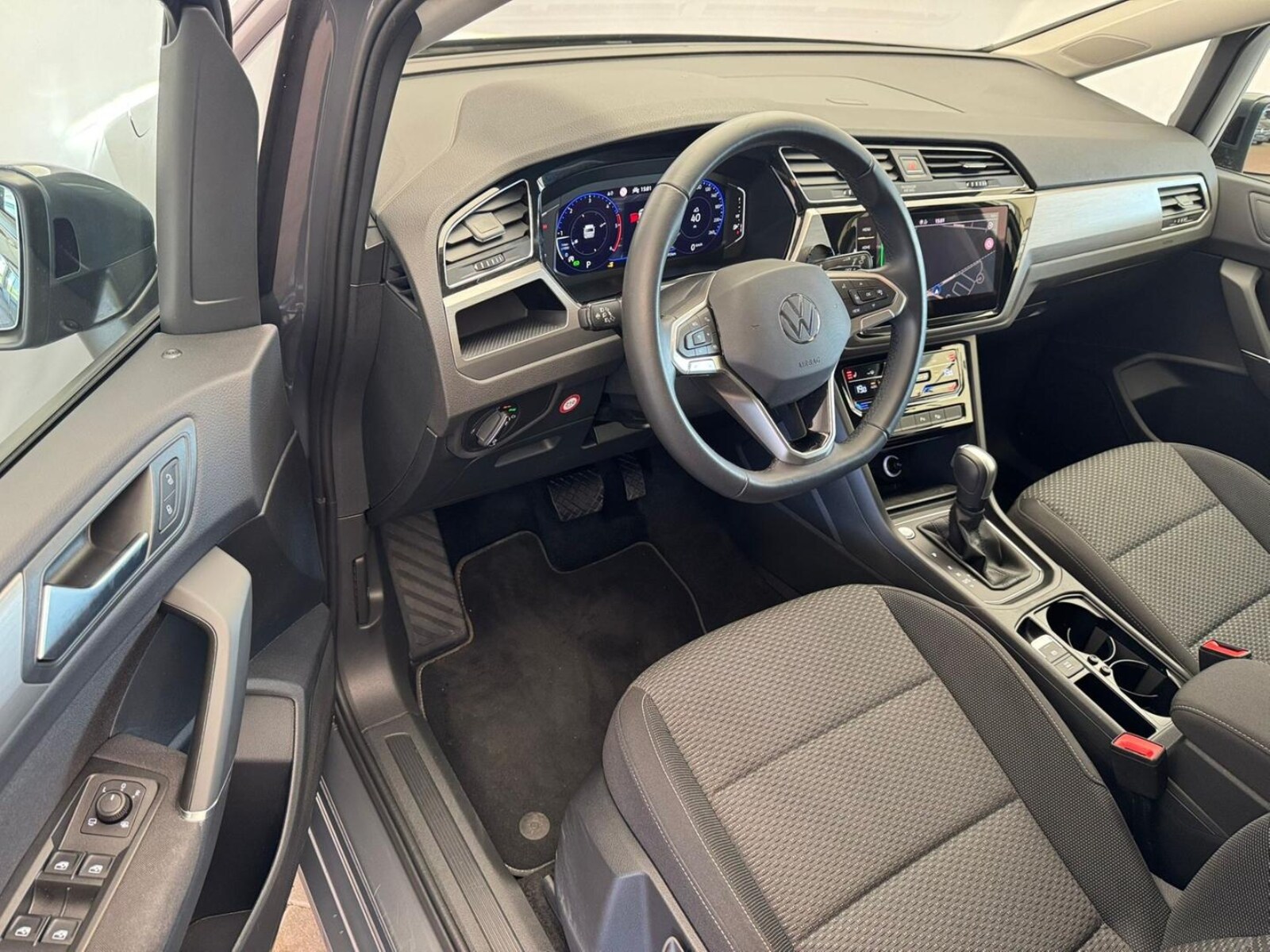 Volkswagen Touran – Bild 8