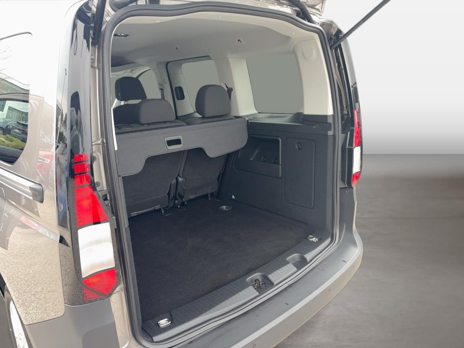 Volkswagen Caddy Basis-Modell