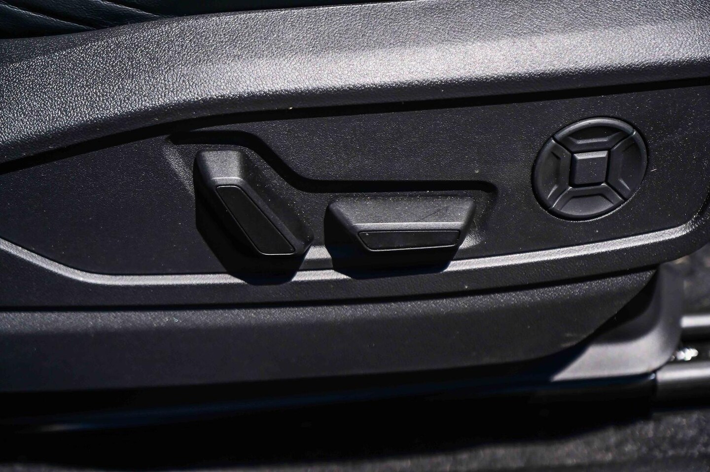 Image about Audi SQ5 SUV TFSI 270 kW edition one