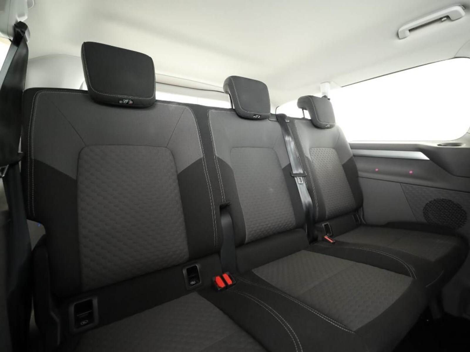 Volkswagen Caravelle langer Radstand – Bild 8