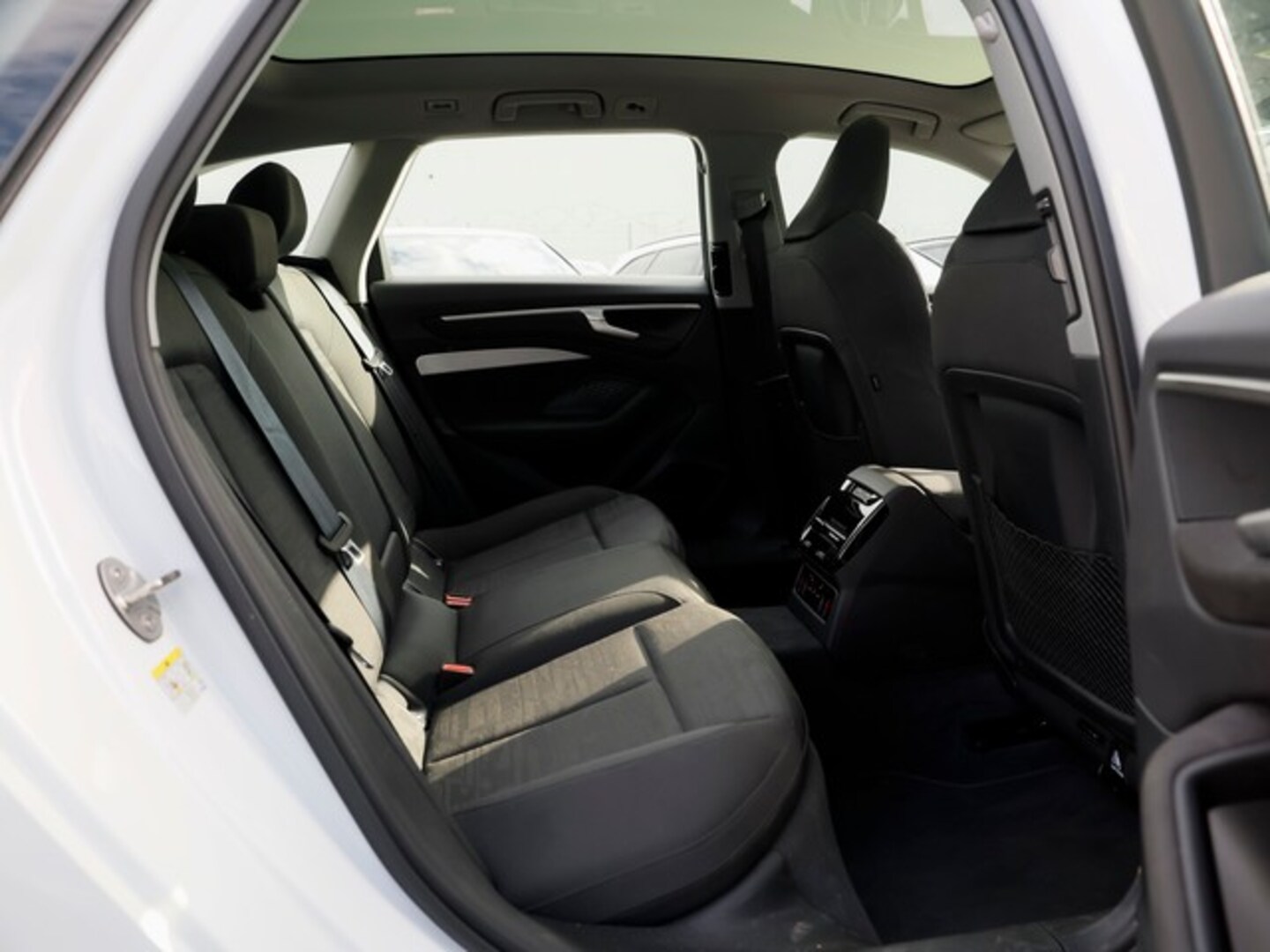 Bild über Audi A6 Avant TFSI 150 kW S tronic - für weitere Informationen kontaktieren Sie den Audi Partner
