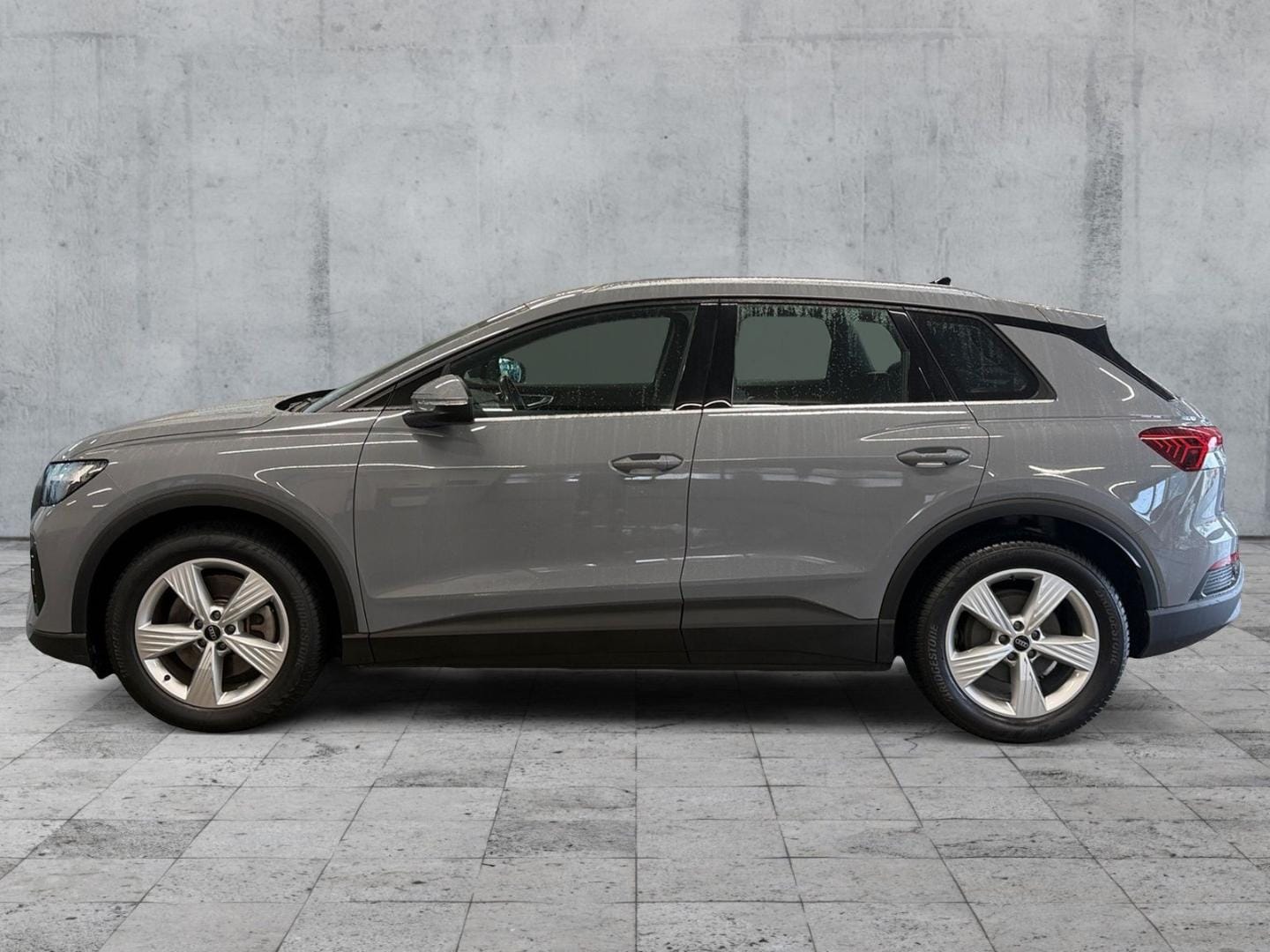Bild über Audi Q4 e-tron 40 e-tron - für weitere Informationen kontaktieren Sie den Audi Partner