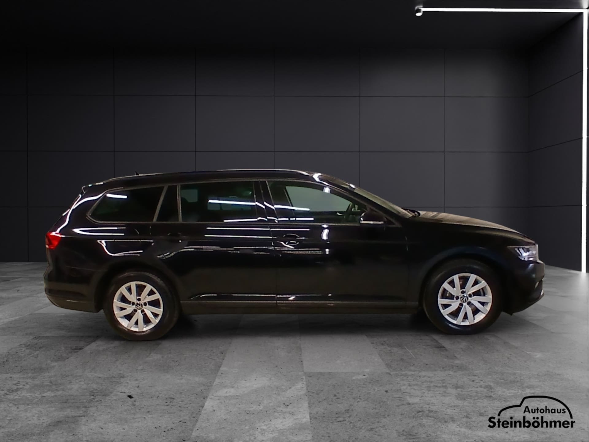 Volkswagen Passat Variant Basis-Modell