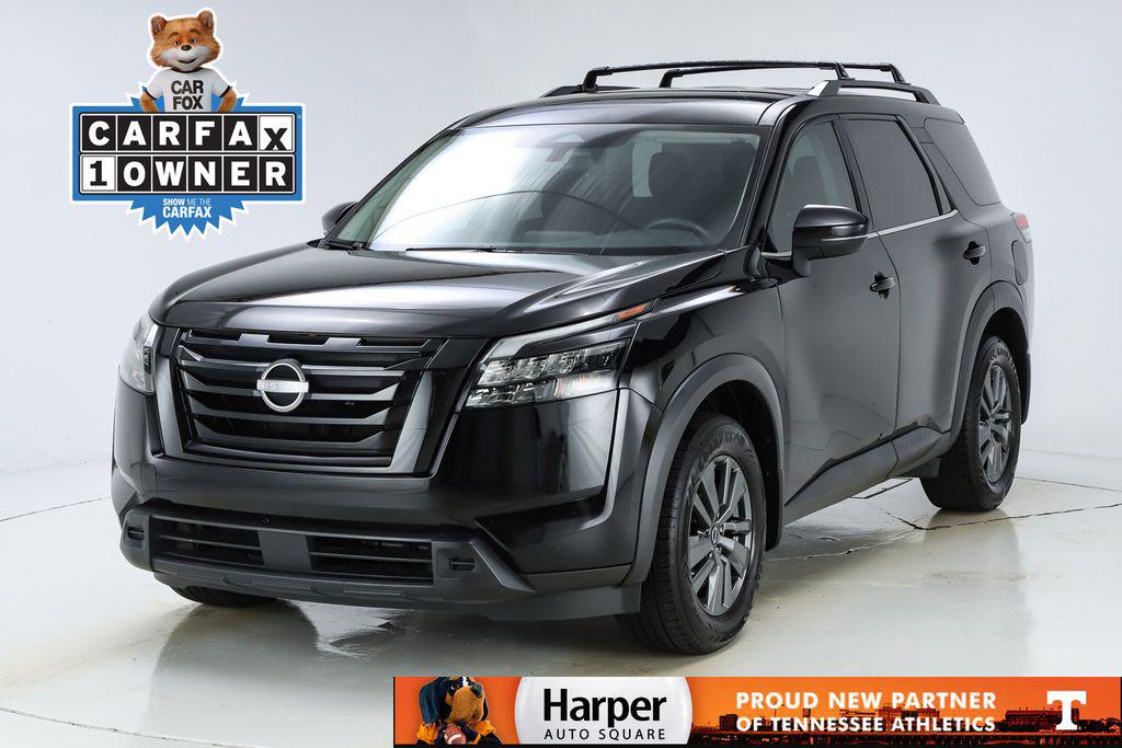 2023 Nissan Pathfinder SV 2WD's photo