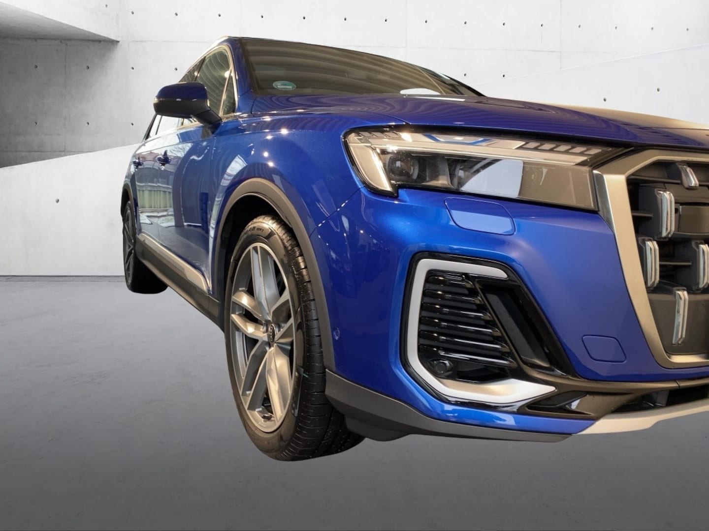Bild über Audi Q7 SUV 50 TDI quattro tiptronic - für weitere Informationen kontaktieren Sie den Audi Partner