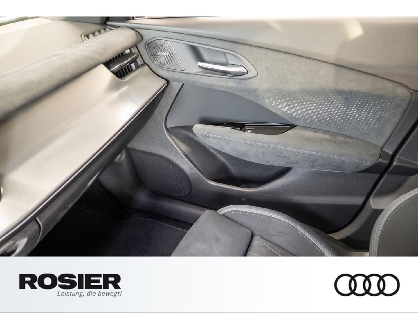 Bild über Audi Q3 Sportback TFSI quattro 195 kW S tronic - für weitere Informationen kontaktieren Sie den Audi Partner