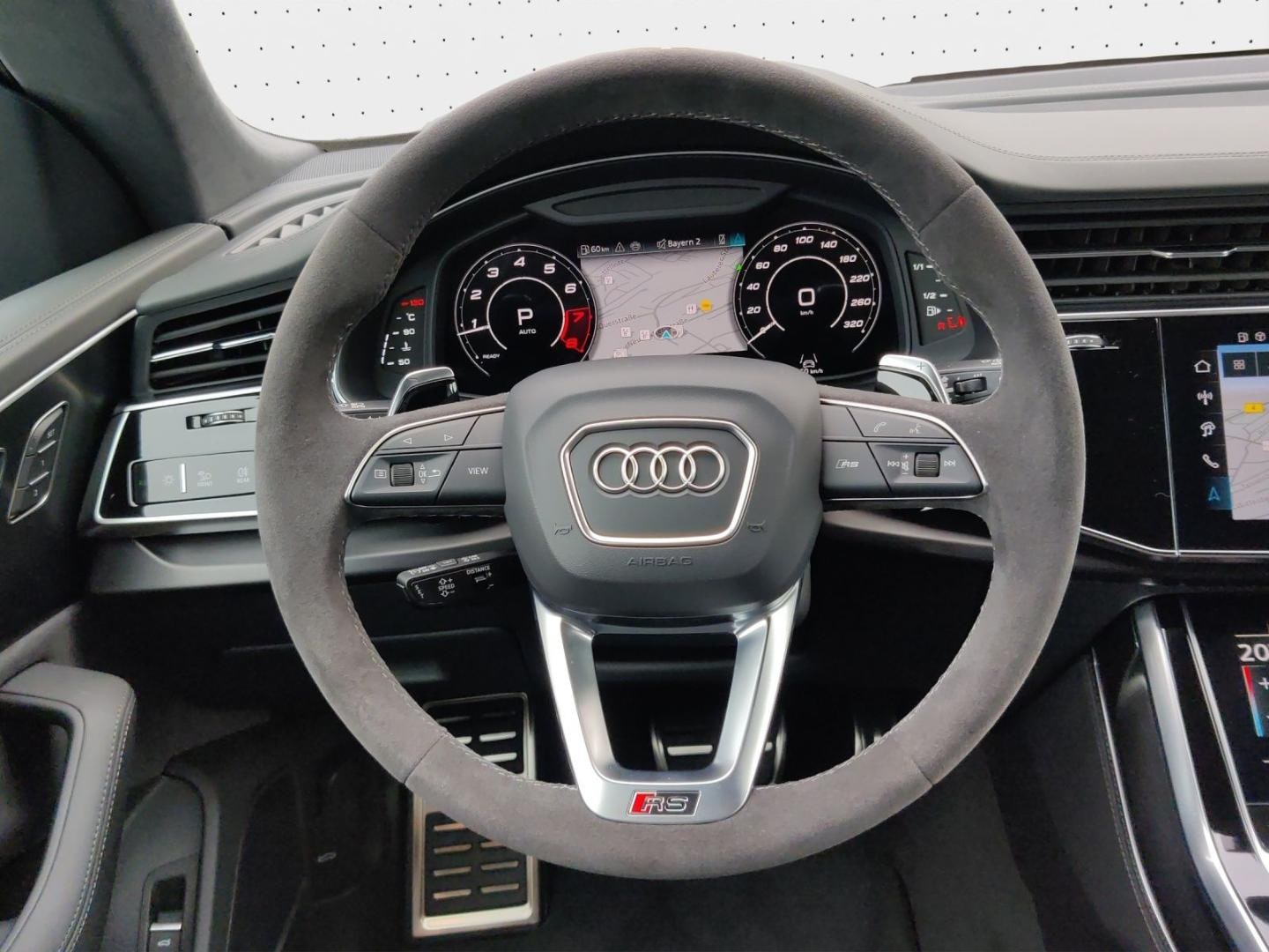 Bild über Audi RS Q8 SUV performance quattro tiptronic - für weitere Informationen kontaktieren Sie den Audi Partner