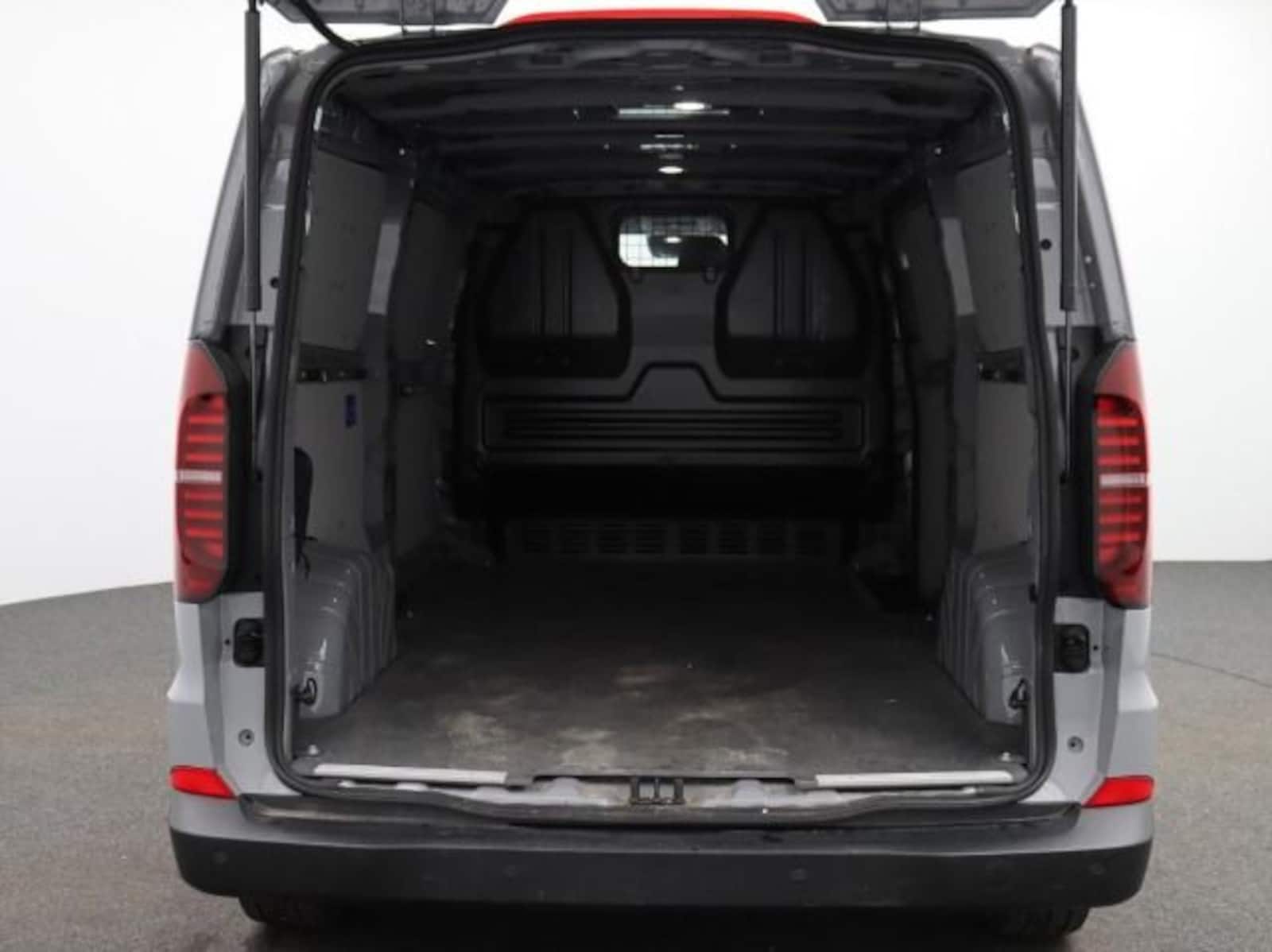 Volkswagen Transporter Kasten langer Radstand – Bild 9