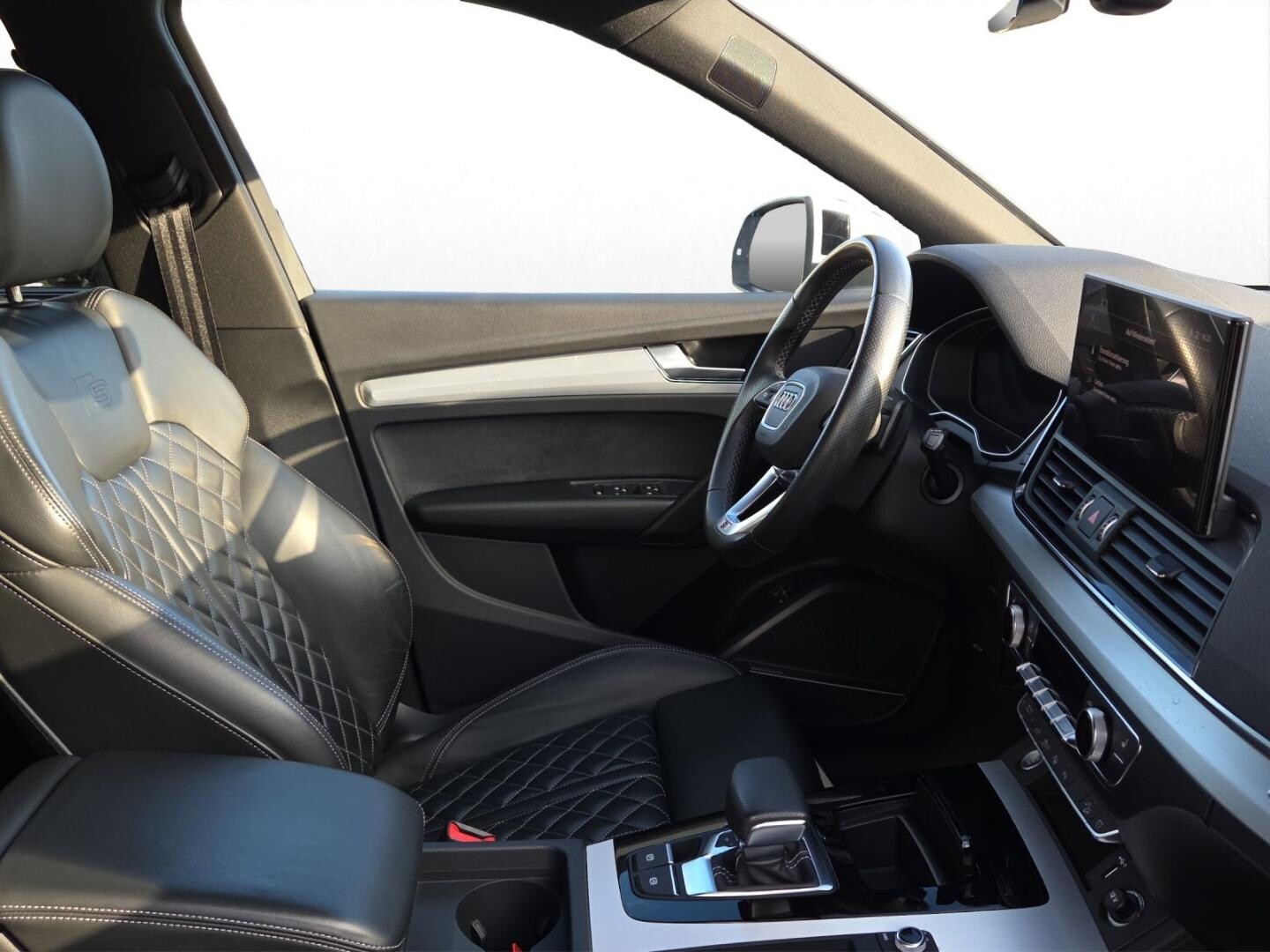 Bild über Audi Q5 TFSI e S line 55 TFSI e quattro S tronic - für weitere Informationen kontaktieren Sie den Audi Partner